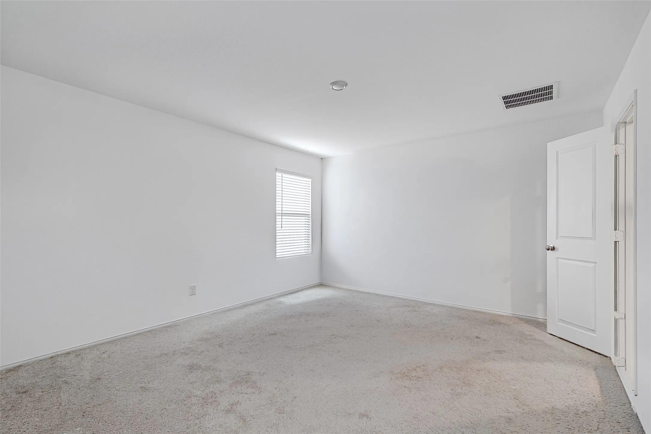 Single Family Residence For Rent in Tarrant County , 8617 Thicket Ridge Street, Fort Worth, Texas 76123, 4 Bedroom, 2 Bathroom, 2 Garage spaces, 1,725 Sqft, built in 2023, mls#21365084, Real Estate Agent in Fort Worth, Homes For Rent in Tarrant county, Homes For Rent in Fort Worth, Realtor in Fort Worth Texas, Real Estate Brokerage Independent Realty Texas, Luminita Cordes Realtor