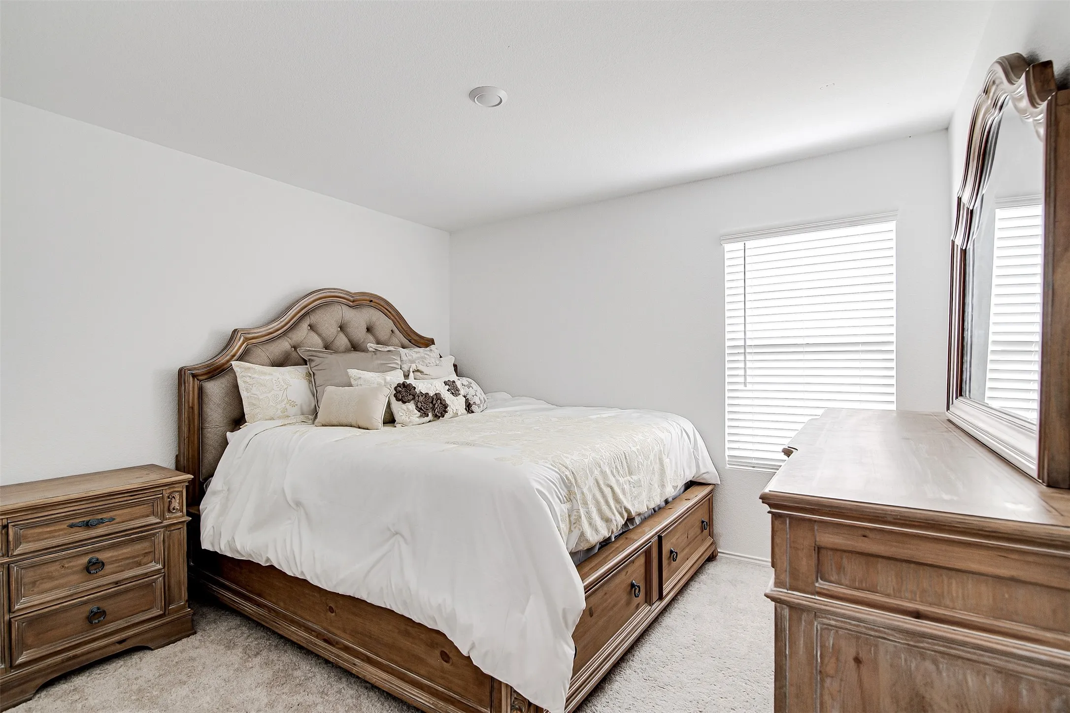 Single Family Residence For Rent in Tarrant County , 8617 Thicket Ridge Street, Fort Worth, Texas 76123, 4 Bedroom, 2 Bathroom, 2 Garage spaces, 1,725 Sqft, built in 2023, mls#21365084, Real Estate Agent in Fort Worth, Homes For Rent in Tarrant county, Homes For Rent in Fort Worth, Realtor in Fort Worth Texas, Real Estate Brokerage Independent Realty Texas, Luminita Cordes Realtor