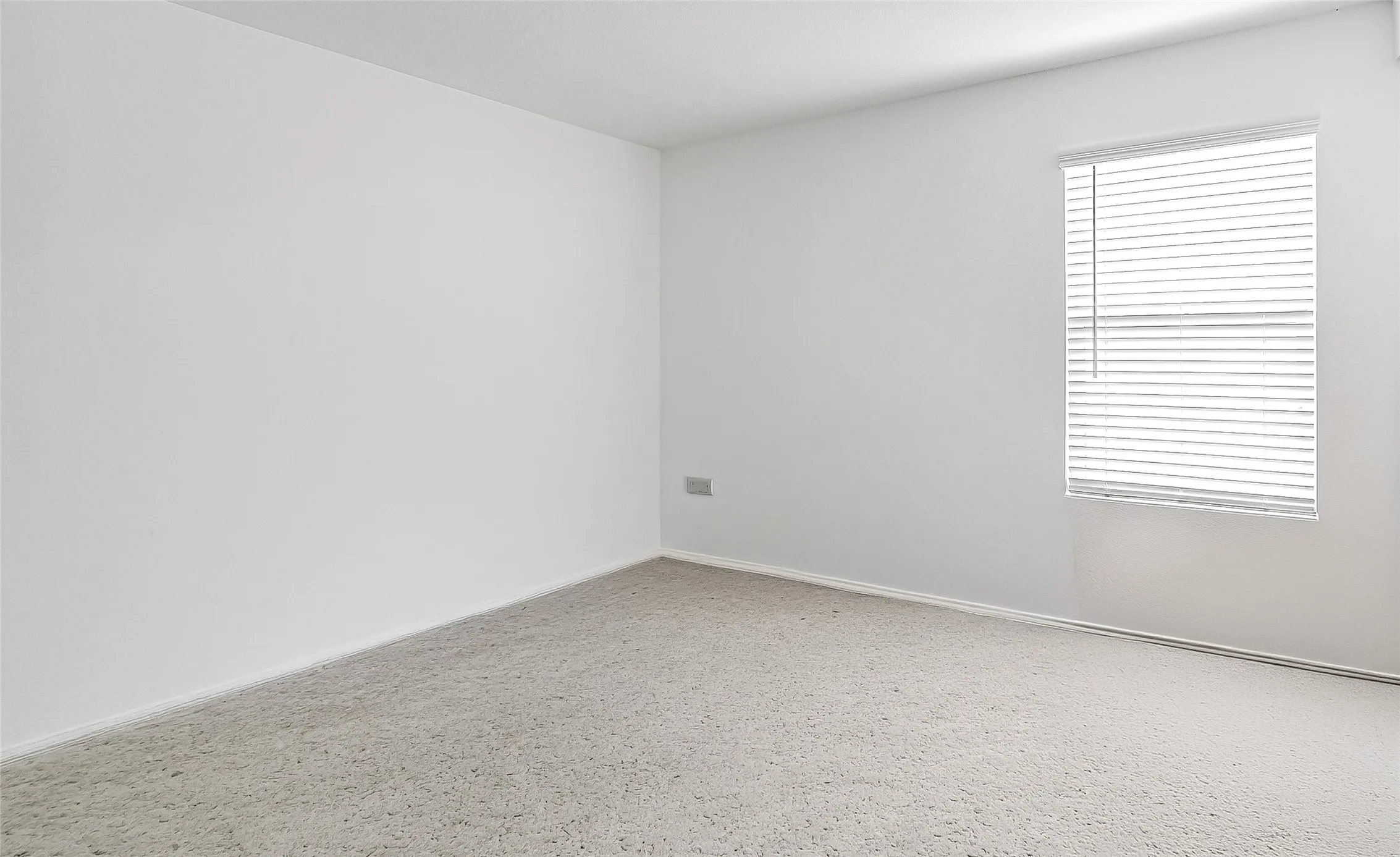 Single Family Residence For Rent in Tarrant County , 8617 Thicket Ridge Street, Fort Worth, Texas 76123, 4 Bedroom, 2 Bathroom, 2 Garage spaces, 1,725 Sqft, built in 2023, mls#21365084, Real Estate Agent in Fort Worth, Homes For Rent in Tarrant county, Homes For Rent in Fort Worth, Realtor in Fort Worth Texas, Real Estate Brokerage Independent Realty Texas, Luminita Cordes Realtor