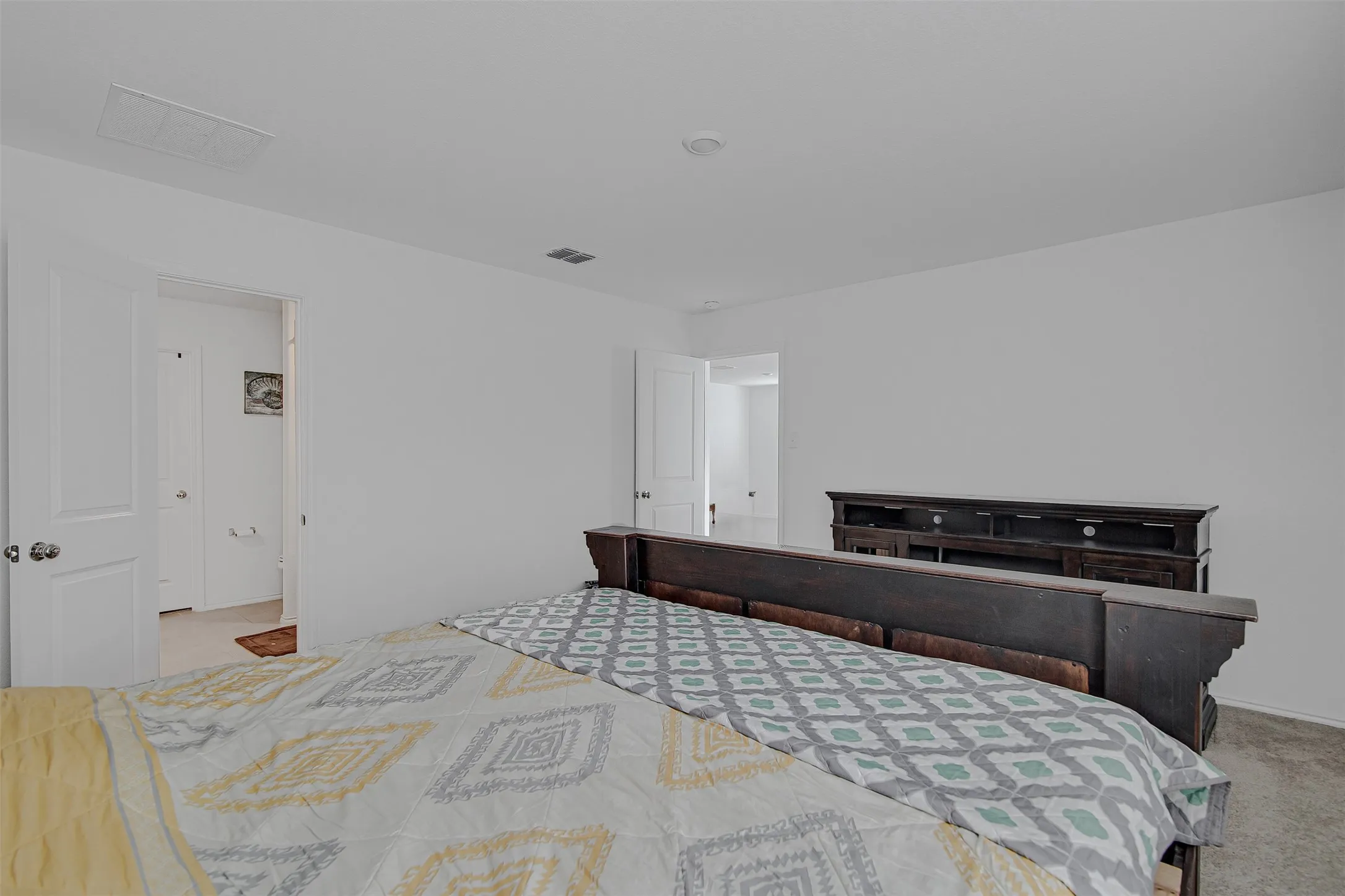 Single Family Residence For Rent in Tarrant County , 8617 Thicket Ridge Street, Fort Worth, Texas 76123, 4 Bedroom, 2 Bathroom, 2 Garage spaces, 1,725 Sqft, built in 2023, mls#21365084, Real Estate Agent in Fort Worth, Homes For Rent in Tarrant county, Homes For Rent in Fort Worth, Realtor in Fort Worth Texas, Real Estate Brokerage Independent Realty Texas, Luminita Cordes Realtor