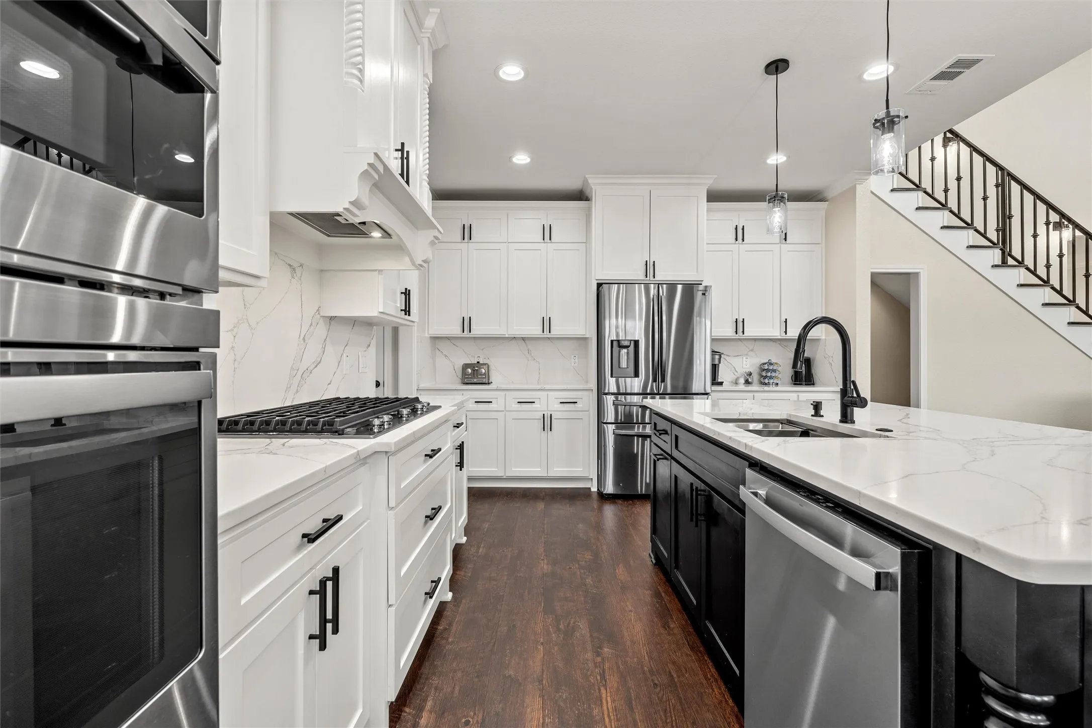 Single Family Residence For Sale in Mc Lennan County , 120 Big Catch Lane, Robinson, Texas 76706, 4 Bedroom, 3 Bathroom, 2 Garage spaces, 3,008 Sqft, built in 2023, mls#21363779, Real Estate Agent in Robinson, Homes For Sale in Mc Lennan county, Homes For Sale in Robinson, Realtor in Robinson Texas, Real Estate Brokerage Independent Realty Texas, Luminita Cordes Realtor