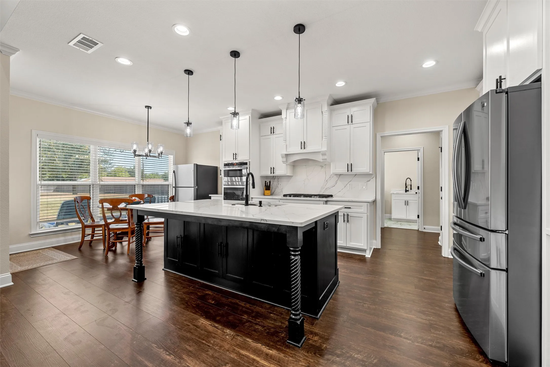 Single Family Residence For Sale in Mc Lennan County , 120 Big Catch Lane, Robinson, Texas 76706, 4 Bedroom, 3 Bathroom, 2 Garage spaces, 3,008 Sqft, built in 2023, mls#21363779, Real Estate Agent in Robinson, Homes For Sale in Mc Lennan county, Homes For Sale in Robinson, Realtor in Robinson Texas, Real Estate Brokerage Independent Realty Texas, Luminita Cordes Realtor