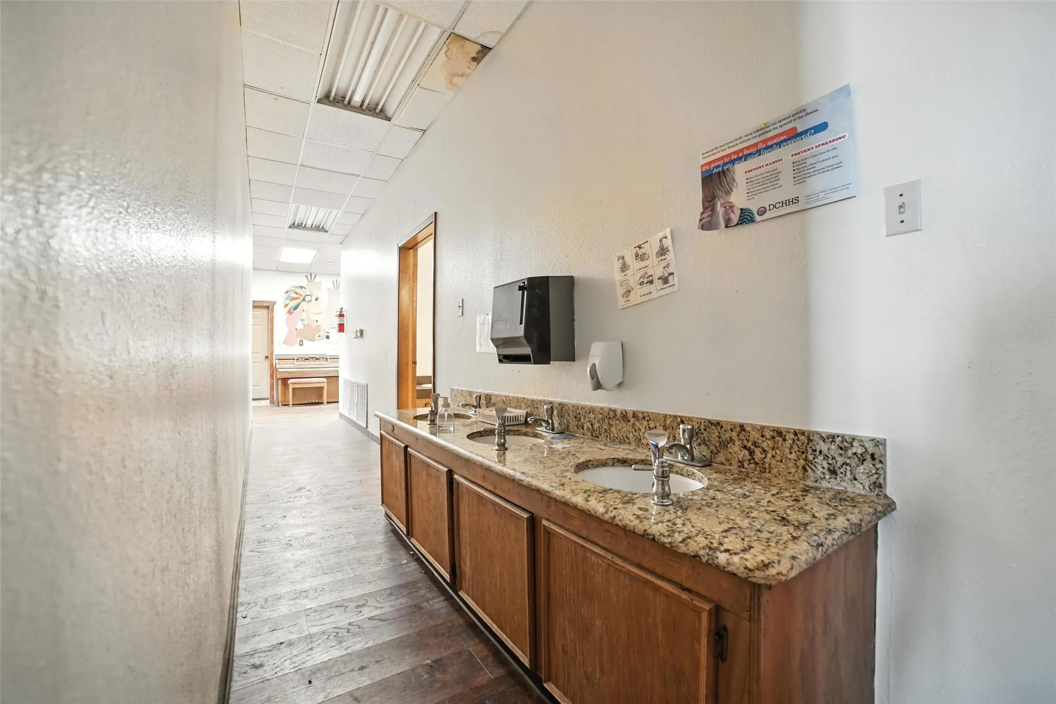 Office For Sale in Dallas County , 3131 Beltline Road, Sunnyvale, Texas 75182, 0, 0, Garage spaces, 0 Sqft, built in 1965, Price $999,999, mls#21365073, Real Estate Agent in Sunnyvale, Homes For Sale in Dallas county, Homes For Sale in Sunnyvale, Realtor in Sunnyvale Texas, Real Estate Brokerage Independent Realty Texas, Luminita Cordes Realtor