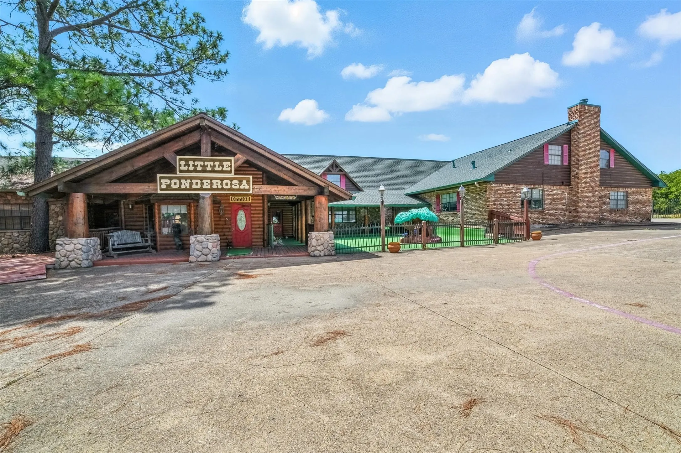Office For Sale in Dallas County , 3131 Beltline Road, Sunnyvale, Texas 75182, 0, 0, Garage spaces, 0 Sqft, built in 1965, Price $999,999, mls#21365073, Real Estate Agent in Sunnyvale, Homes For Sale in Dallas county, Homes For Sale in Sunnyvale, Realtor in Sunnyvale Texas, Real Estate Brokerage Independent Realty Texas, Luminita Cordes Realtor