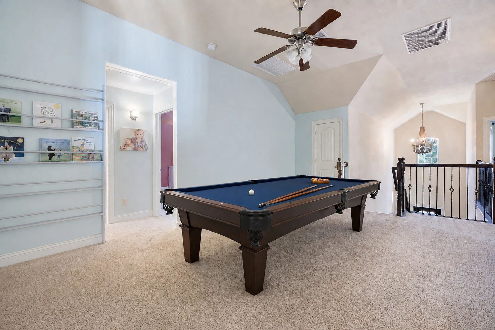 Single Family Residence For Sale in Collin County , 10544 Jackson Hole Lane, Mc Kinney, Texas 75072, 4 Bedroom, 4 Bathroom, 2 Garage spaces, 3,029 Sqft, built in 2015, mls#21363545, Real Estate Agent in Mc Kinney, Homes For Sale in Collin county, Homes For Sale in Mc Kinney, Realtor in Mc Kinney Texas, Real Estate Brokerage Independent Realty Texas, Luminita Cordes Realtor