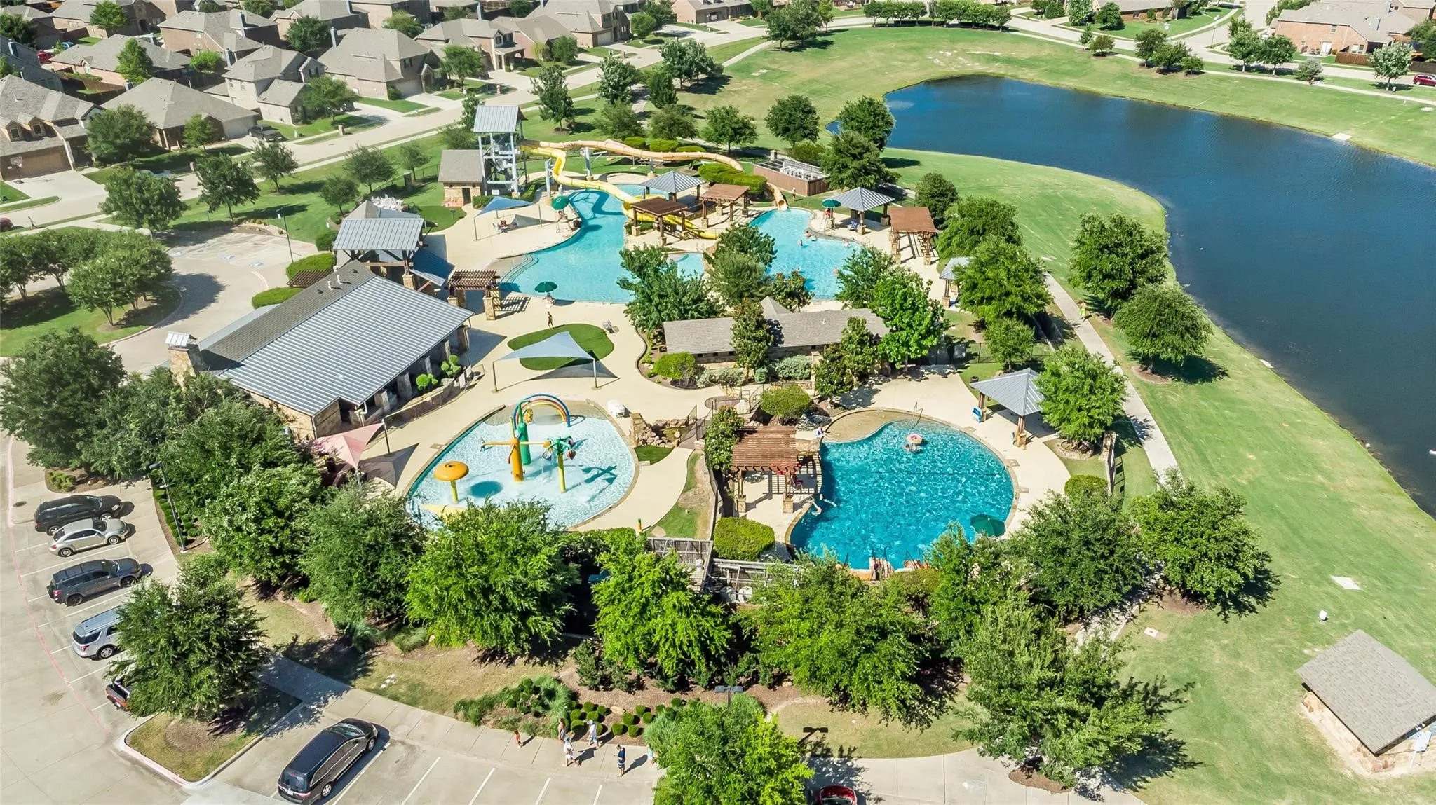 Single Family Residence For Sale in Collin County , 10544 Jackson Hole Lane, Mc Kinney, Texas 75072, 4 Bedroom, 4 Bathroom, 2 Garage spaces, 3,029 Sqft, built in 2015, mls#21363545, Real Estate Agent in Mc Kinney, Homes For Sale in Collin county, Homes For Sale in Mc Kinney, Realtor in Mc Kinney Texas, Real Estate Brokerage Independent Realty Texas, Luminita Cordes Realtor