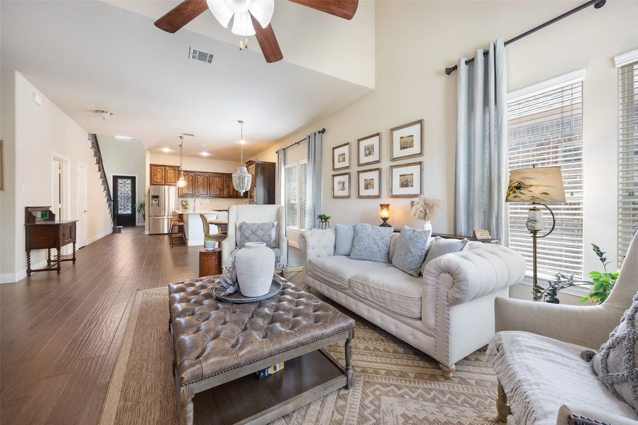 Single Family Residence For Sale in Collin County , 10544 Jackson Hole Lane, Mc Kinney, Texas 75072, 4 Bedroom, 4 Bathroom, 2 Garage spaces, 3,029 Sqft, built in 2015, mls#21363545, Real Estate Agent in Mc Kinney, Homes For Sale in Collin county, Homes For Sale in Mc Kinney, Realtor in Mc Kinney Texas, Real Estate Brokerage Independent Realty Texas, Luminita Cordes Realtor