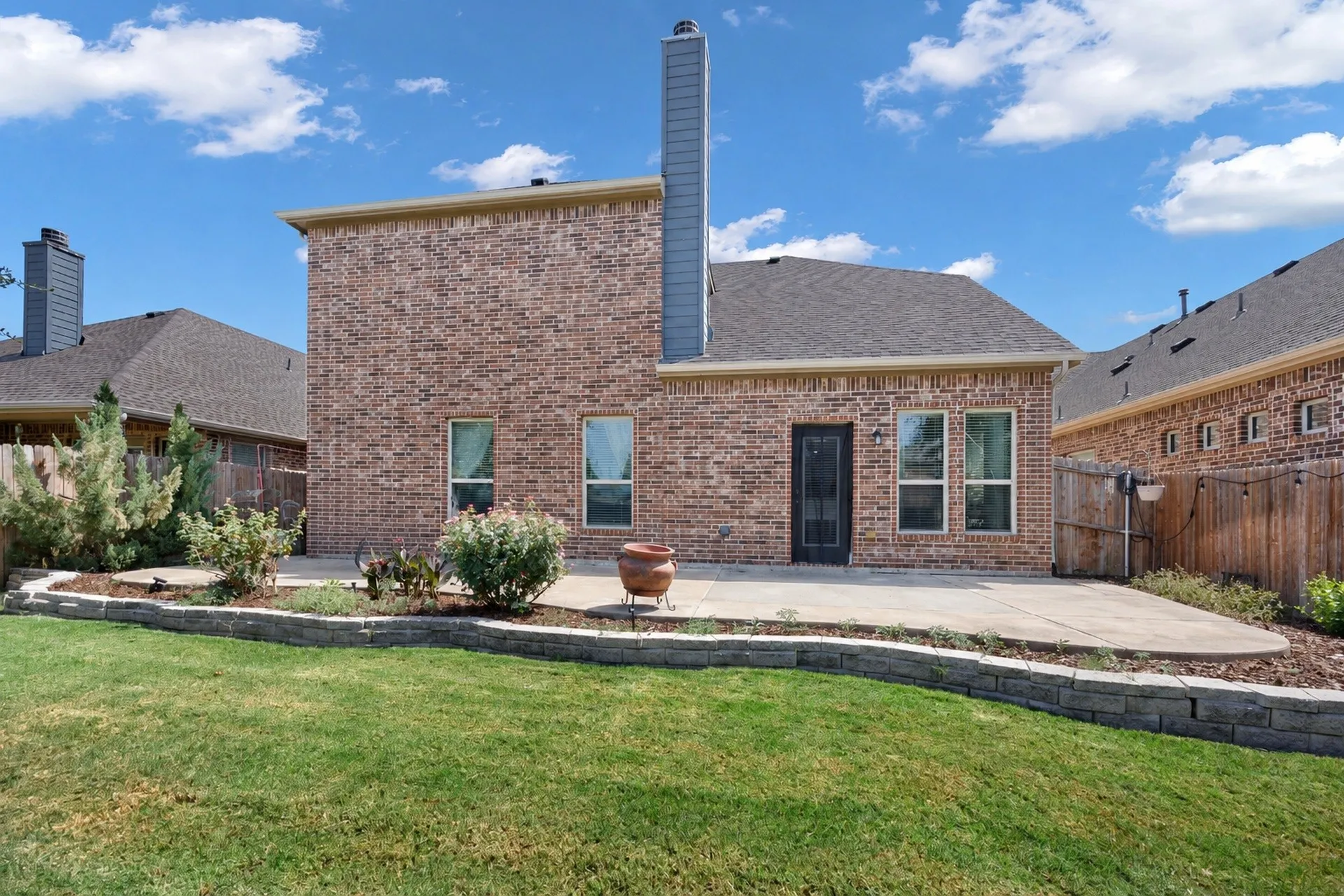 Single Family Residence For Sale in Collin County , 10544 Jackson Hole Lane, Mc Kinney, Texas 75072, 4 Bedroom, 4 Bathroom, 2 Garage spaces, 3,029 Sqft, built in 2015, mls#21363545, Real Estate Agent in Mc Kinney, Homes For Sale in Collin county, Homes For Sale in Mc Kinney, Realtor in Mc Kinney Texas, Real Estate Brokerage Independent Realty Texas, Luminita Cordes Realtor
