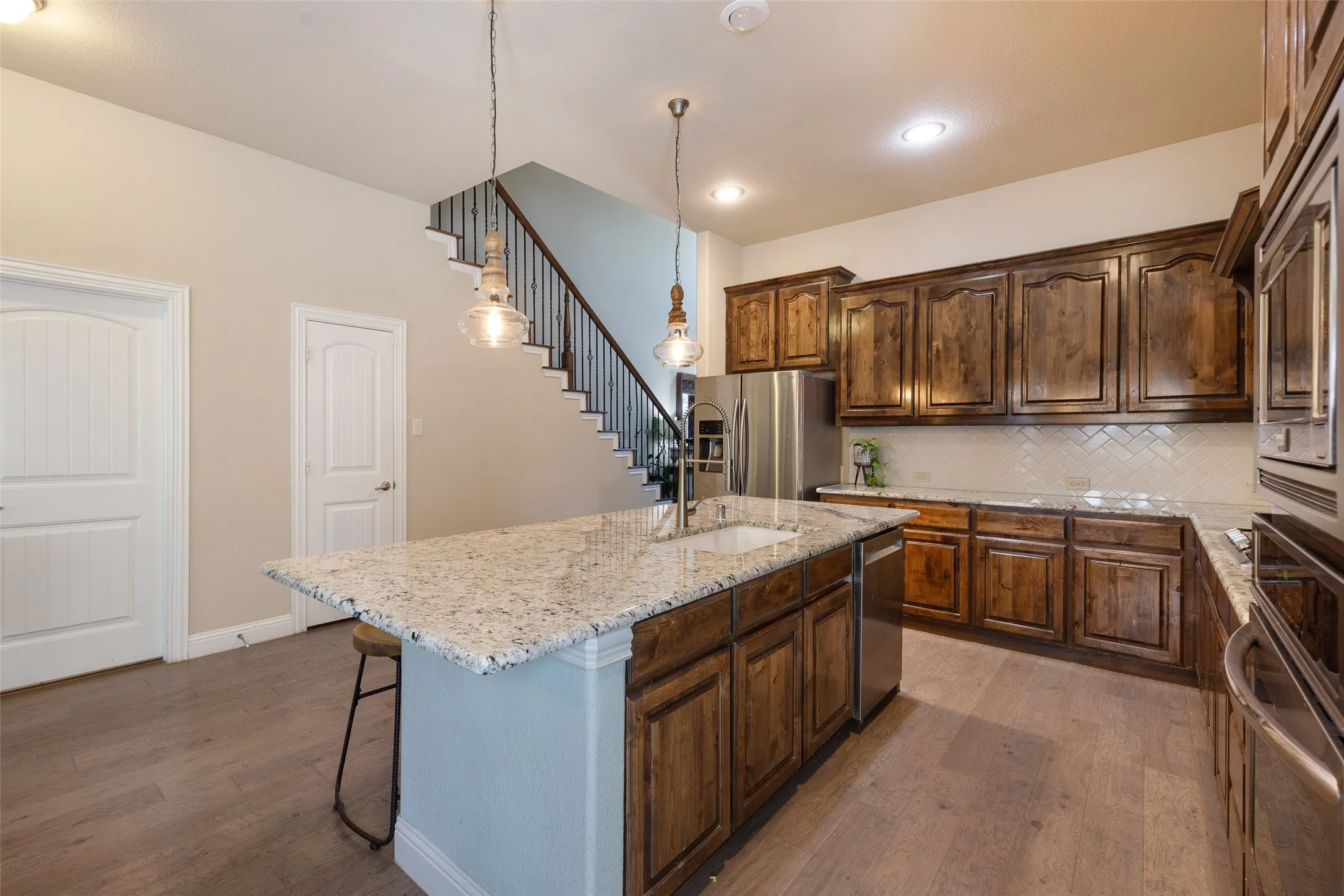 Single Family Residence For Sale in Collin County , 10544 Jackson Hole Lane, Mc Kinney, Texas 75072, 4 Bedroom, 4 Bathroom, 2 Garage spaces, 3,029 Sqft, built in 2015, mls#21363545, Real Estate Agent in Mc Kinney, Homes For Sale in Collin county, Homes For Sale in Mc Kinney, Realtor in Mc Kinney Texas, Real Estate Brokerage Independent Realty Texas, Luminita Cordes Realtor