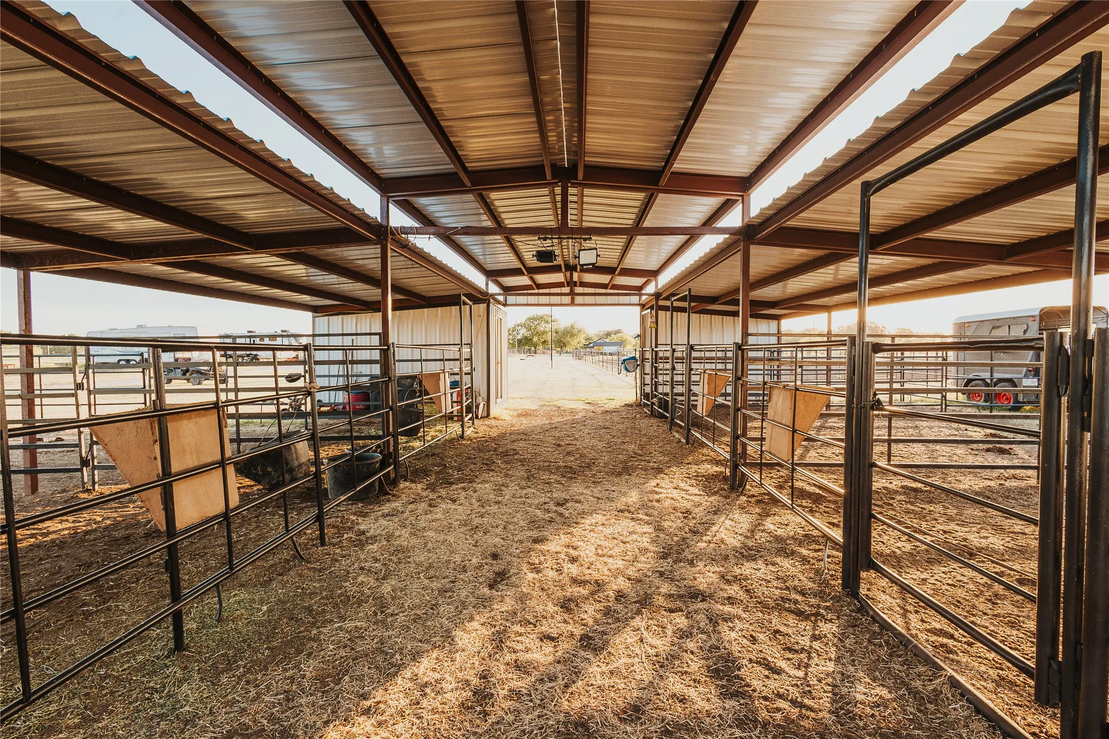 Farm For Sale in Hill County , 246 Hcr 1450 N, Covington, Texas 76636, 3 Bedroom, 2 Bathroom, Garage spaces, 1,500 Sqft, built in 2021, Price $675,000, mls#21364875, Real Estate Agent in Covington, Homes For Sale in Hill county, Homes For Sale in Covington, Realtor in Covington Texas, Real Estate Brokerage Independent Realty Texas, Luminita Cordes Realtor