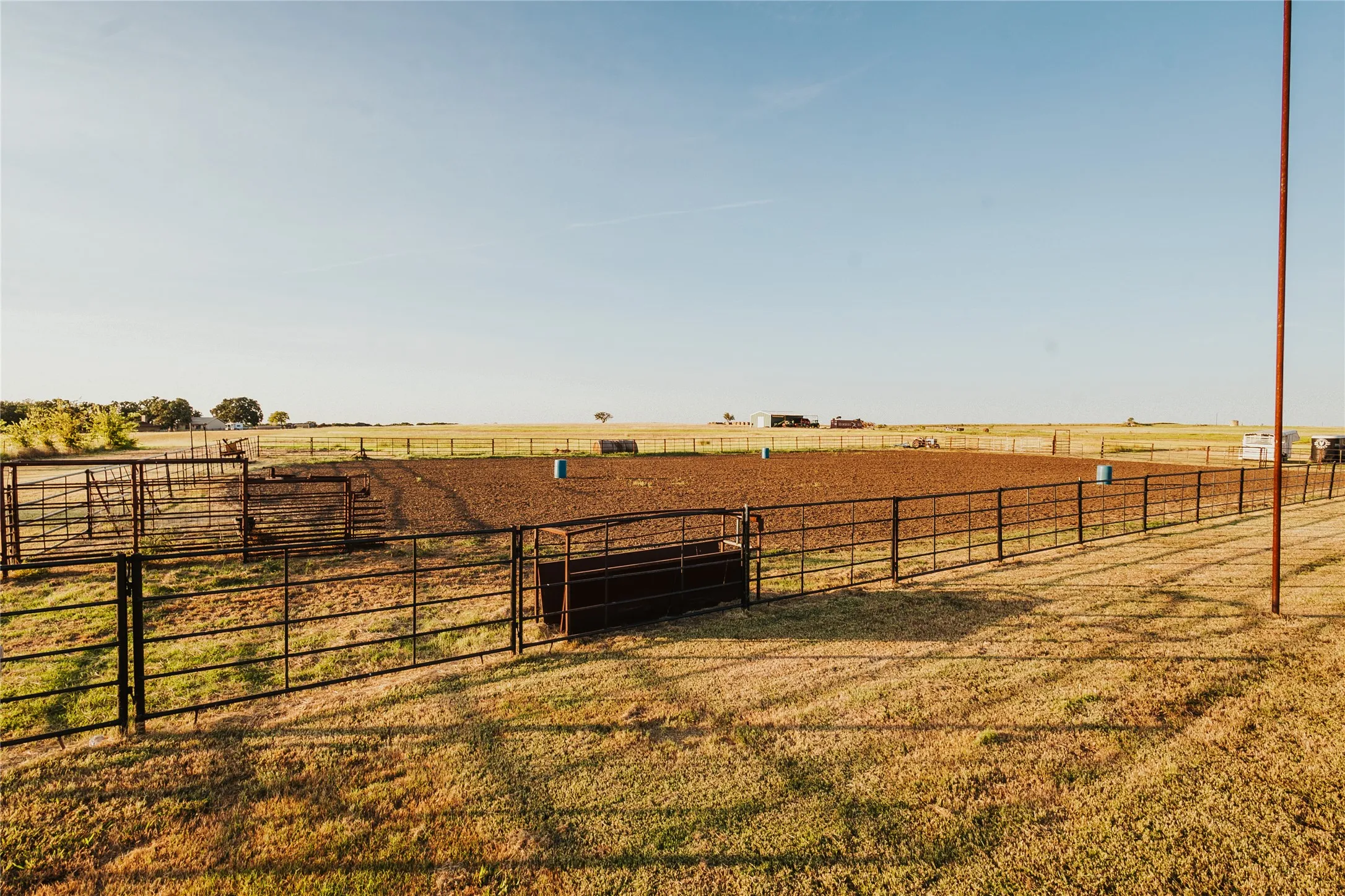 Farm For Sale in Hill County , 246 Hcr 1450 N, Covington, Texas 76636, 3 Bedroom, 2 Bathroom, Garage spaces, 1,500 Sqft, built in 2021, Price $675,000, mls#21364875, Real Estate Agent in Covington, Homes For Sale in Hill county, Homes For Sale in Covington, Realtor in Covington Texas, Real Estate Brokerage Independent Realty Texas, Luminita Cordes Realtor