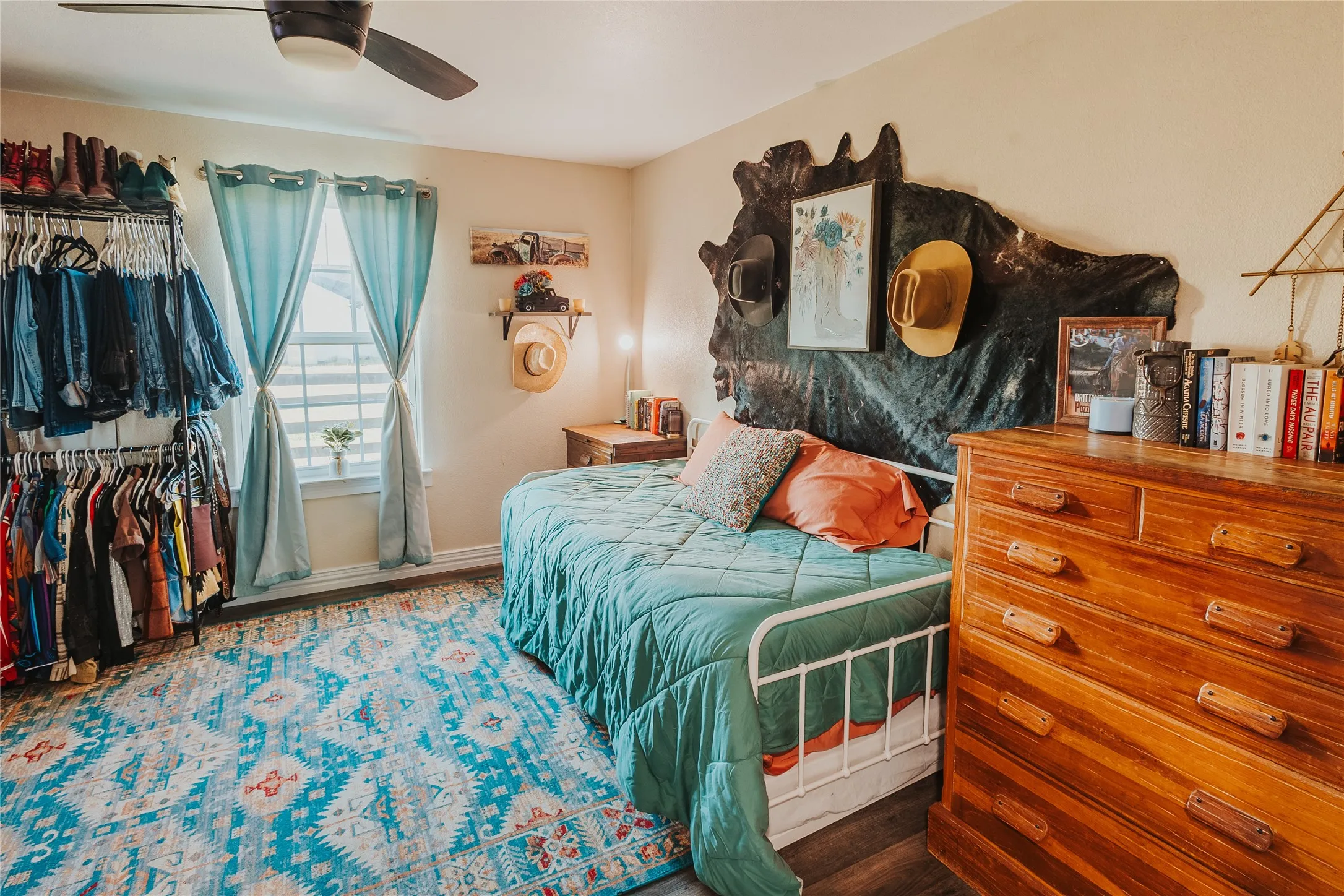 Farm For Sale in Hill County , 246 Hcr 1450 N, Covington, Texas 76636, 3 Bedroom, 2 Bathroom, Garage spaces, 1,500 Sqft, built in 2021, Price $675,000, mls#21364875, Real Estate Agent in Covington, Homes For Sale in Hill county, Homes For Sale in Covington, Realtor in Covington Texas, Real Estate Brokerage Independent Realty Texas, Luminita Cordes Realtor