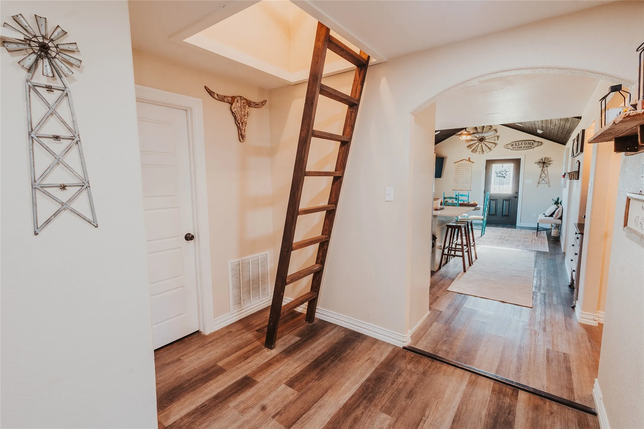 Farm For Sale in Hill County , 246 Hcr 1450 N, Covington, Texas 76636, 3 Bedroom, 2 Bathroom, Garage spaces, 1,500 Sqft, built in 2021, Price $675,000, mls#21364875, Real Estate Agent in Covington, Homes For Sale in Hill county, Homes For Sale in Covington, Realtor in Covington Texas, Real Estate Brokerage Independent Realty Texas, Luminita Cordes Realtor