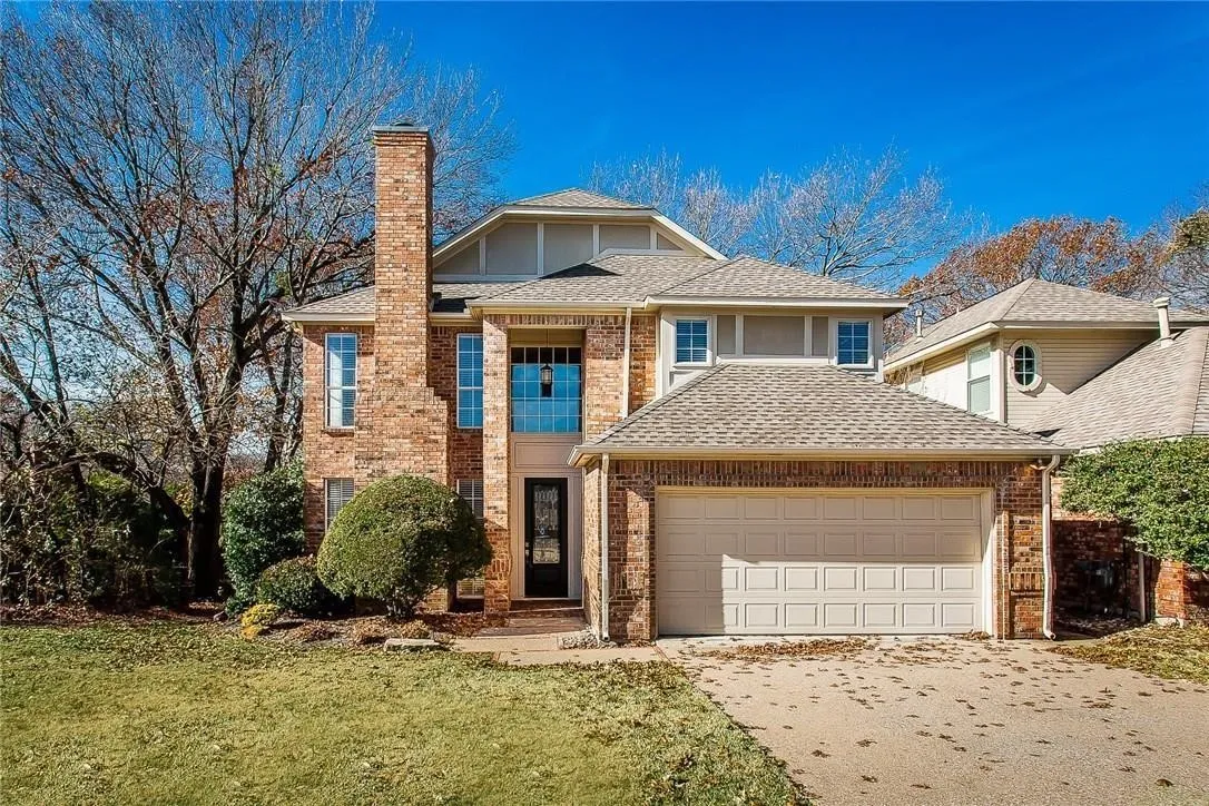 Single Family Residence For Sale in Dallas County , 7034 Clear Springs Circle, Garland, Texas 75044, 3 Bedroom, 3 Bathroom, 2 Garage spaces, 2,582 Sqft, built in 1992, mls#21365020, Real Estate Agent in Garland, Homes For Sale in Dallas county, Homes For Sale in Garland, Realtor in Garland Texas, Real Estate Brokerage Independent Realty Texas, Luminita Cordes Realtor