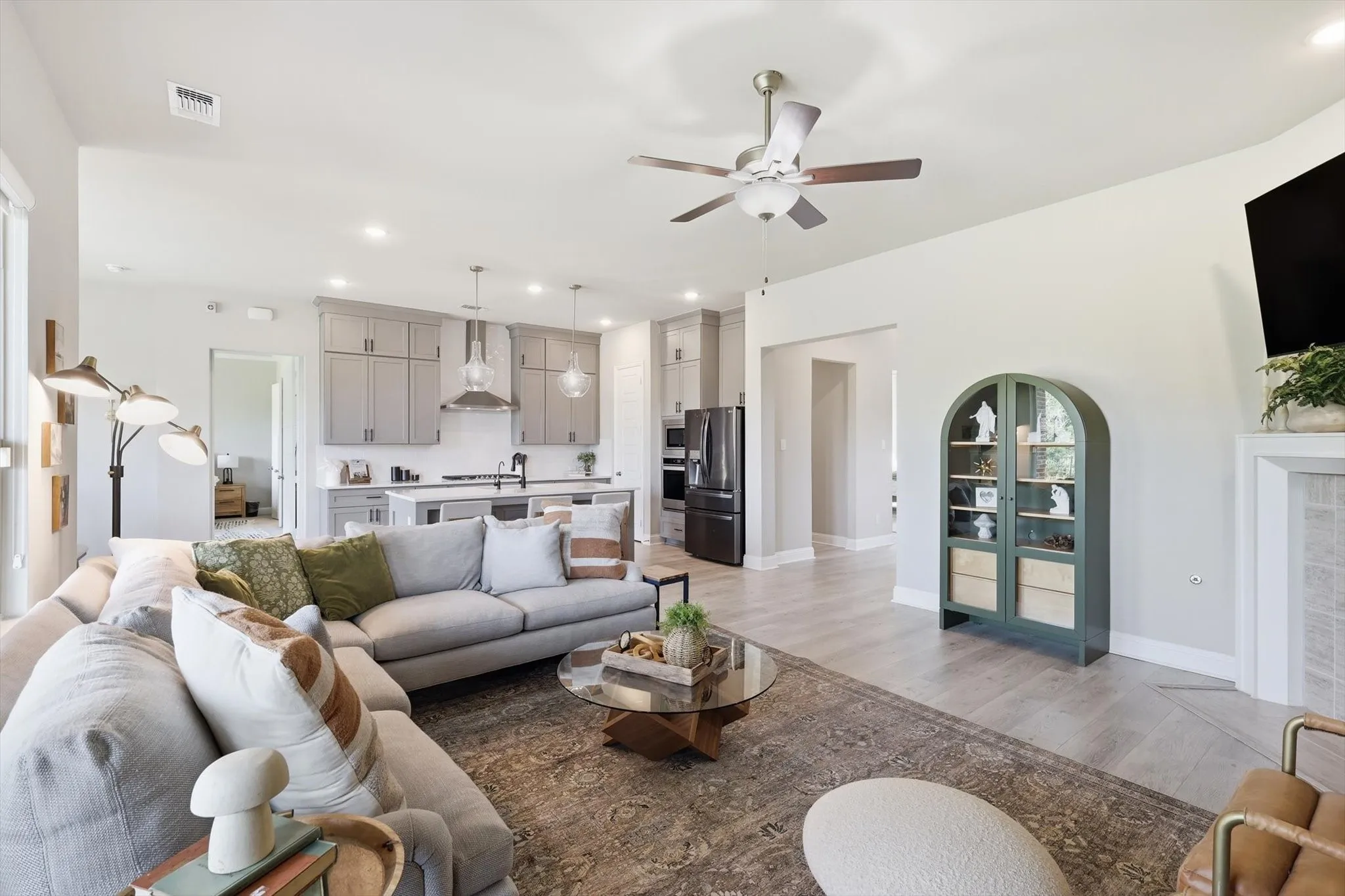 Single Family Residence For Rent in Collin County , 3120 Creek Meadow Drive, Anna, Texas 75409, 4 Bedroom, 3 Bathroom, 3 Garage spaces, 3,192 Sqft, built in 2022, mls#21336525, Real Estate Agent in Anna, Homes For Rent in Collin county, Homes For Rent in Anna, Realtor in Anna Texas, Real Estate Brokerage Independent Realty Texas, Luminita Cordes Realtor