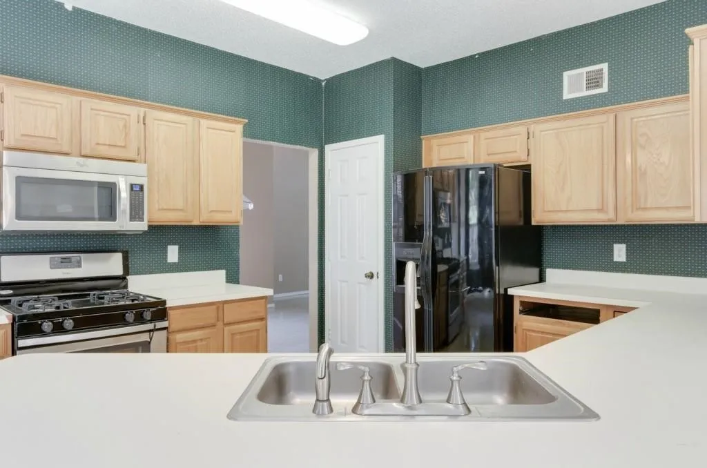 Single Family Residence For Rent in Collin County , 6801 Carrington Drive, Plano, Texas 75023, 3 Bedroom, 3 Bathroom, 2 Garage spaces, 2,218 Sqft, built in 1991, mls#21365120, Real Estate Agent in Plano, Homes For Rent in Collin county, Homes For Rent in Plano, Realtor in Plano Texas, Real Estate Brokerage Independent Realty Texas, Luminita Cordes Realtor