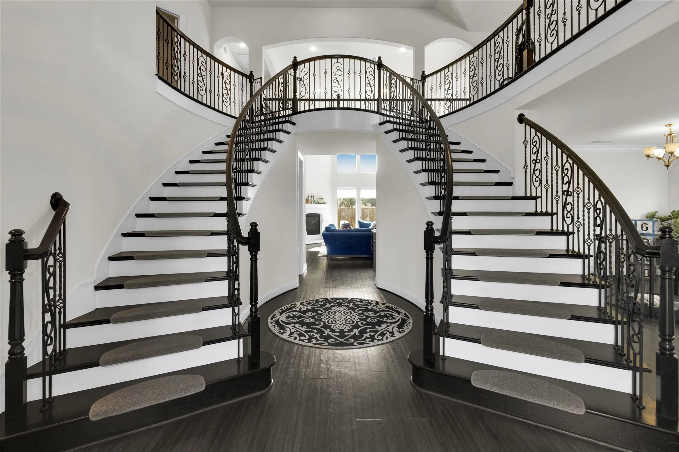 Single Family Residence For Sale in Collin County , 2000 Hopewell Drive, Allen, Texas 75013, 4 Bedroom, 4 Bathroom, 4 Garage spaces, 4,497 Sqft, built in 2017, mls#21363726, Real Estate Agent in Allen, Homes For Sale in Collin county, Homes For Sale in Allen, Realtor in Allen Texas, Real Estate Brokerage Independent Realty Texas, Luminita Cordes Realtor