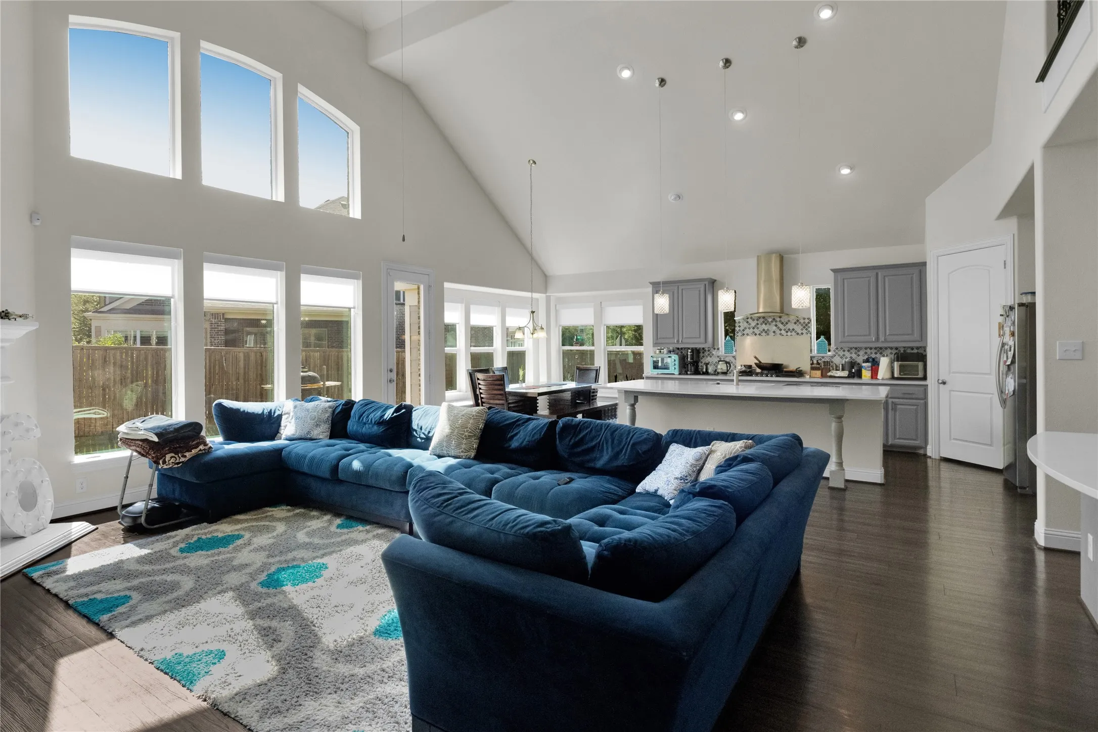 Single Family Residence For Sale in Collin County , 2000 Hopewell Drive, Allen, Texas 75013, 4 Bedroom, 4 Bathroom, 4 Garage spaces, 4,497 Sqft, built in 2017, mls#21363726, Real Estate Agent in Allen, Homes For Sale in Collin county, Homes For Sale in Allen, Realtor in Allen Texas, Real Estate Brokerage Independent Realty Texas, Luminita Cordes Realtor