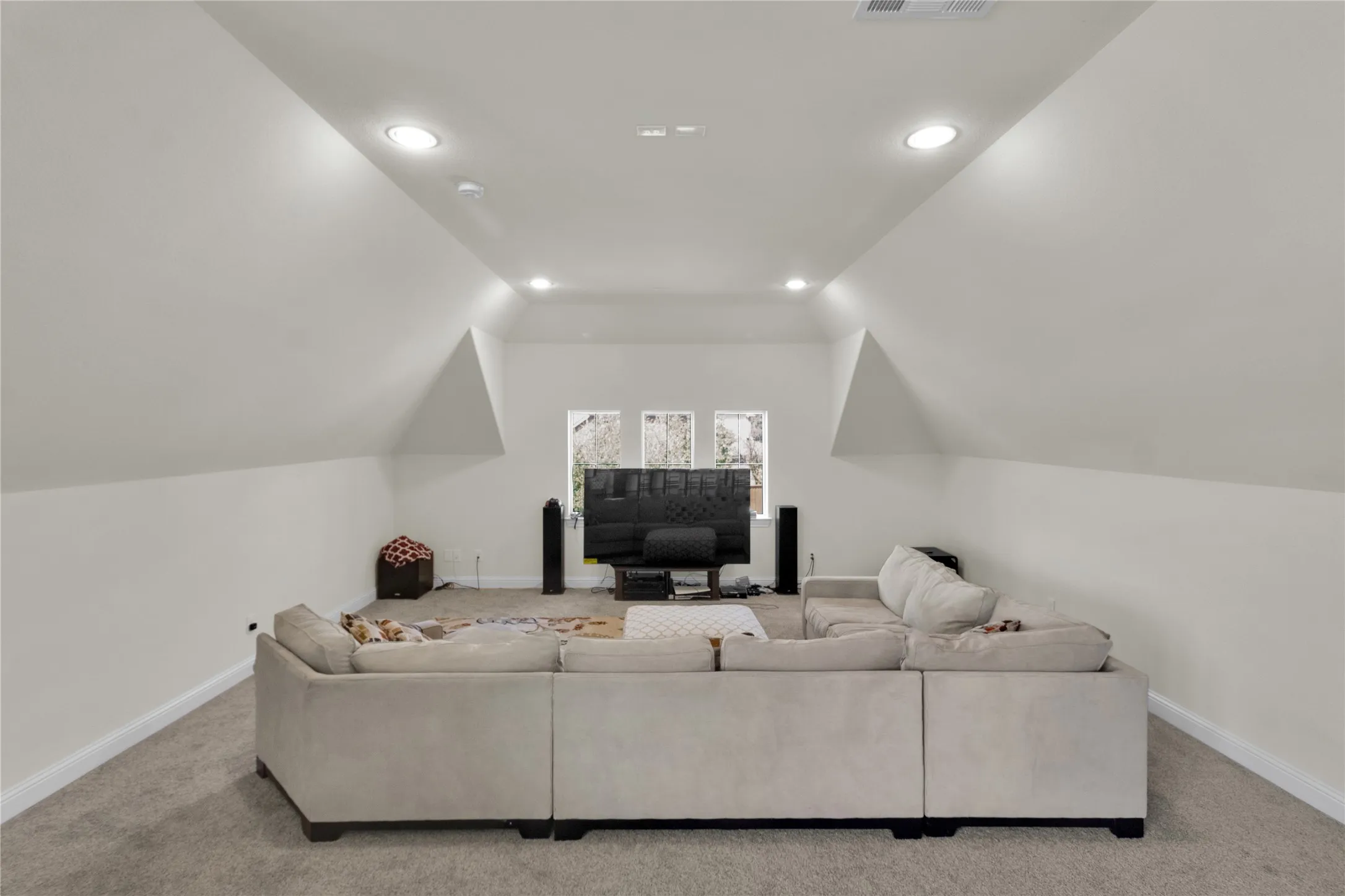 Single Family Residence For Sale in Collin County , 2000 Hopewell Drive, Allen, Texas 75013, 4 Bedroom, 4 Bathroom, 4 Garage spaces, 4,497 Sqft, built in 2017, mls#21363726, Real Estate Agent in Allen, Homes For Sale in Collin county, Homes For Sale in Allen, Realtor in Allen Texas, Real Estate Brokerage Independent Realty Texas, Luminita Cordes Realtor