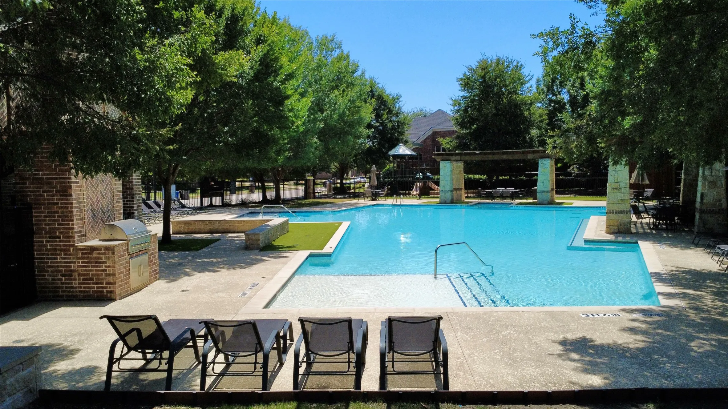Single Family Residence For Sale in Collin County , 2000 Hopewell Drive, Allen, Texas 75013, 4 Bedroom, 4 Bathroom, 4 Garage spaces, 4,497 Sqft, built in 2017, mls#21363726, Real Estate Agent in Allen, Homes For Sale in Collin county, Homes For Sale in Allen, Realtor in Allen Texas, Real Estate Brokerage Independent Realty Texas, Luminita Cordes Realtor