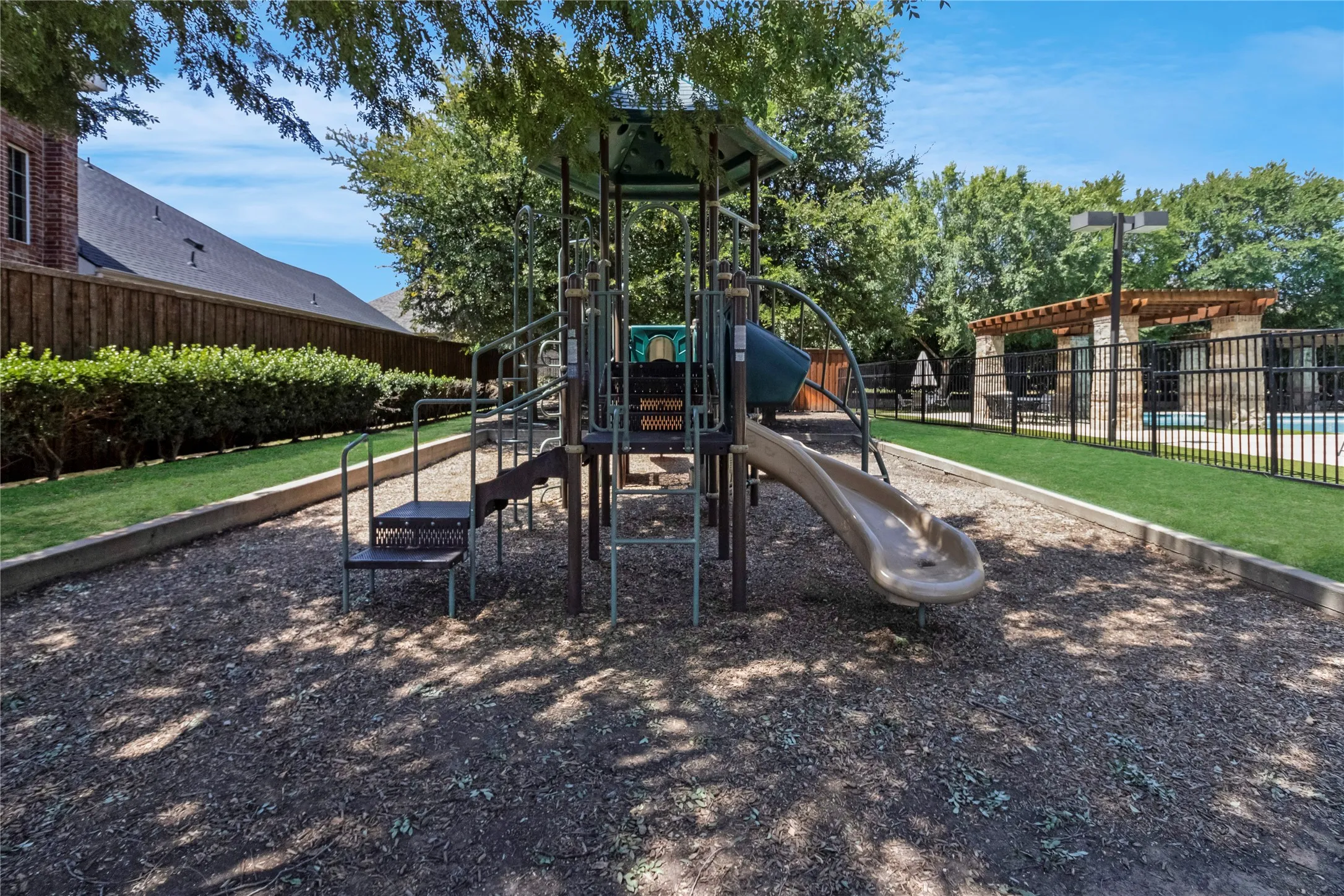 Single Family Residence For Sale in Collin County , 2000 Hopewell Drive, Allen, Texas 75013, 4 Bedroom, 4 Bathroom, 4 Garage spaces, 4,497 Sqft, built in 2017, mls#21363726, Real Estate Agent in Allen, Homes For Sale in Collin county, Homes For Sale in Allen, Realtor in Allen Texas, Real Estate Brokerage Independent Realty Texas, Luminita Cordes Realtor