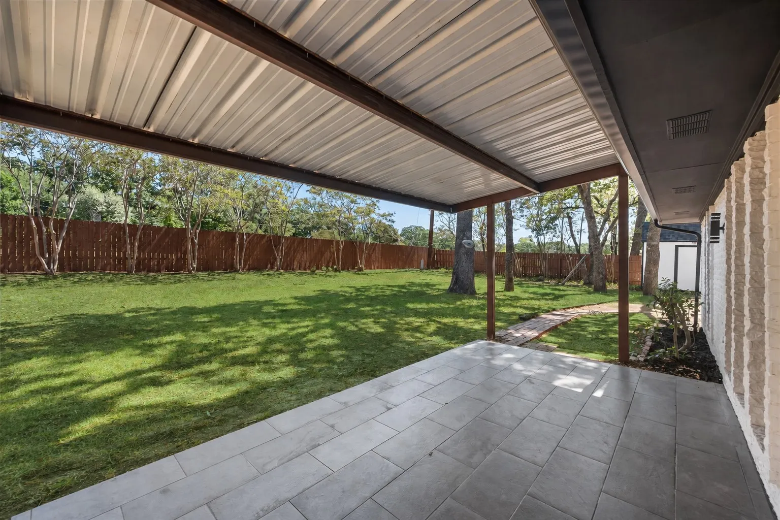Single Family Residence For Sale in Navarro County , 904 Northwood, Corsicana, Texas 75110, 4 Bedroom, 2 Bathroom, Garage spaces, 2,265 Sqft, built in 1971, mls#21363445, Real Estate Agent in Corsicana, Homes For Sale in Navarro county, Homes For Sale in Corsicana, Realtor in Corsicana Texas, Real Estate Brokerage Independent Realty Texas, Luminita Cordes Realtor