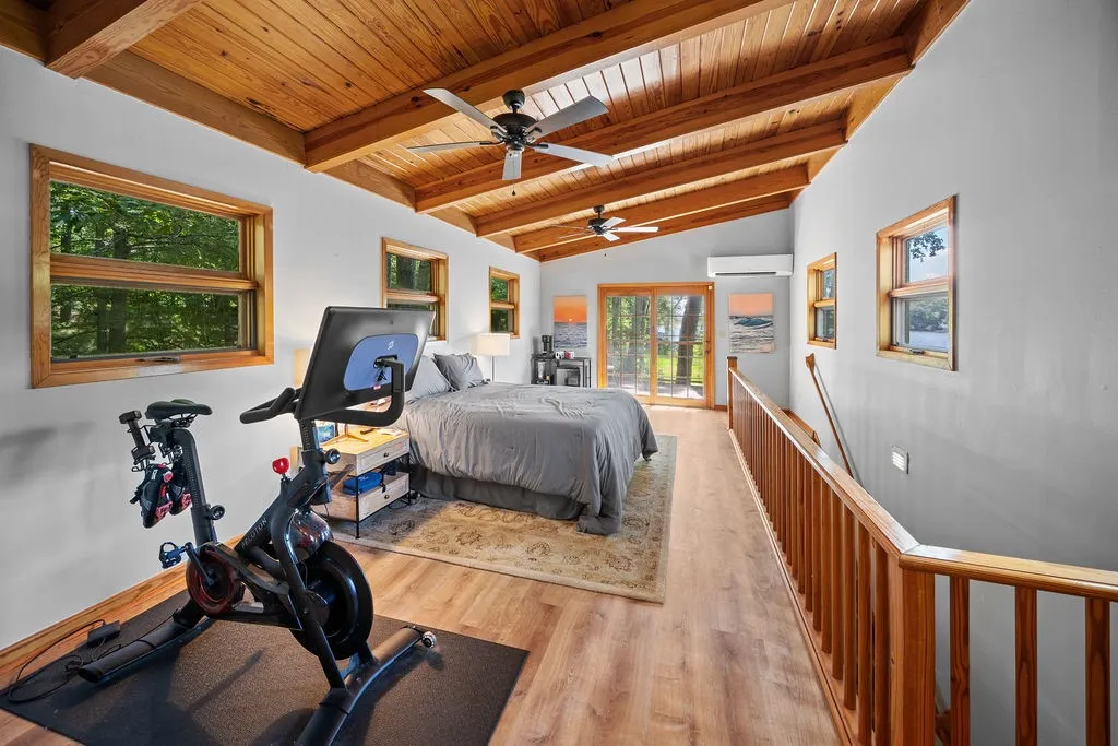 Single Family Residence For Sale in Anderson County , 65 & 66 Private Road 7332, Frankston, Texas 75763, 3 Bedroom, 3 Bathroom, 2 Garage spaces, 1,818 Sqft, built in 1954, mls#21361697, Real Estate Agent in Frankston, Homes For Sale in Anderson county, Homes For Sale in Frankston, Realtor in Frankston Texas, Real Estate Brokerage Independent Realty Texas, Luminita Cordes Realtor