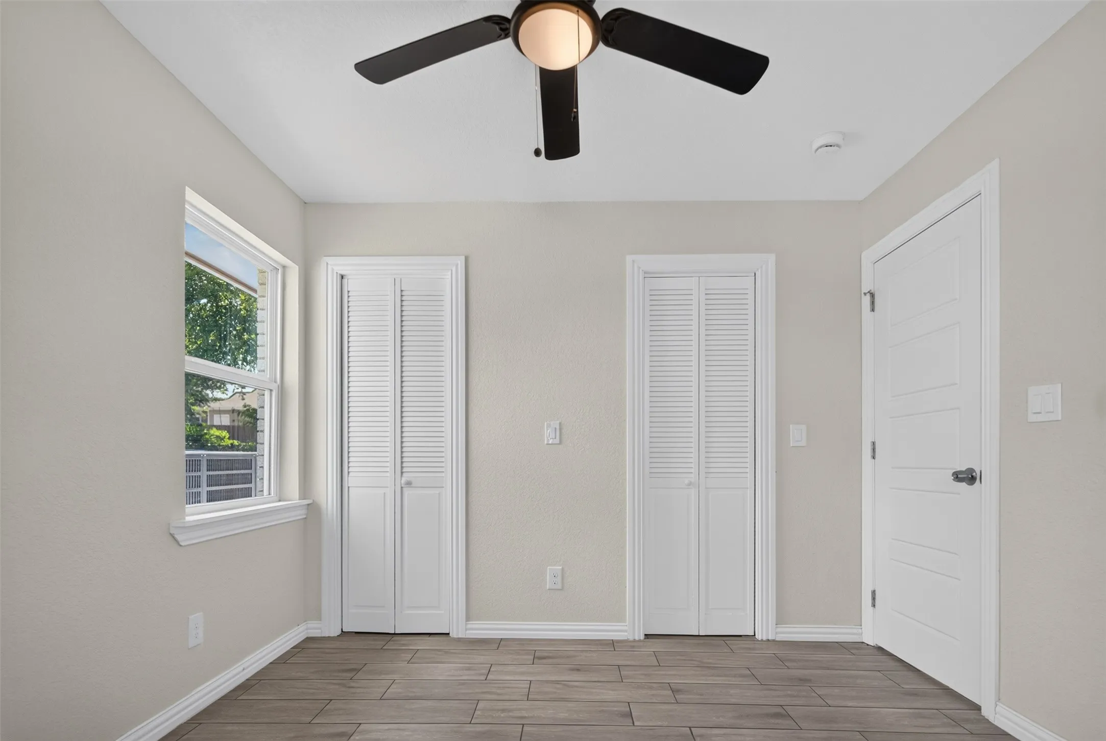 Single Family Residence For Sale in Tarrant County , 4478 Wilhelm Street, Fort Worth, Texas 76119, 4 Bedroom, 3 Bathroom, Garage spaces, 1,820 Sqft, built in 1961, mls#21365140, Real Estate Agent in Fort Worth, Homes For Sale in Tarrant county, Homes For Sale in Fort Worth, Realtor in Fort Worth Texas, Real Estate Brokerage Independent Realty Texas, Luminita Cordes Realtor