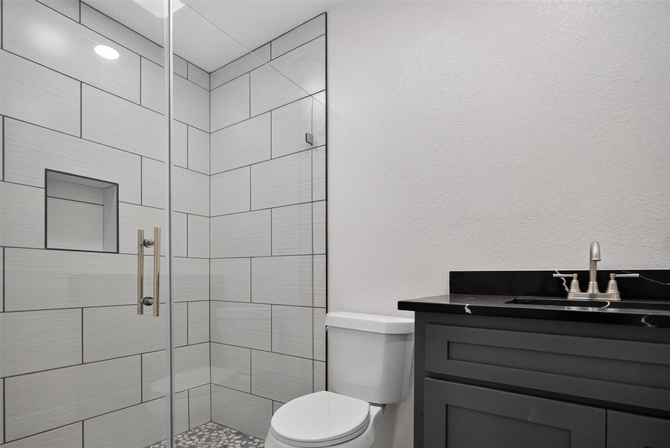 Single Family Residence For Sale in Tarrant County , 4478 Wilhelm Street, Fort Worth, Texas 76119, 4 Bedroom, 3 Bathroom, Garage spaces, 1,820 Sqft, built in 1961, mls#21365140, Real Estate Agent in Fort Worth, Homes For Sale in Tarrant county, Homes For Sale in Fort Worth, Realtor in Fort Worth Texas, Real Estate Brokerage Independent Realty Texas, Luminita Cordes Realtor