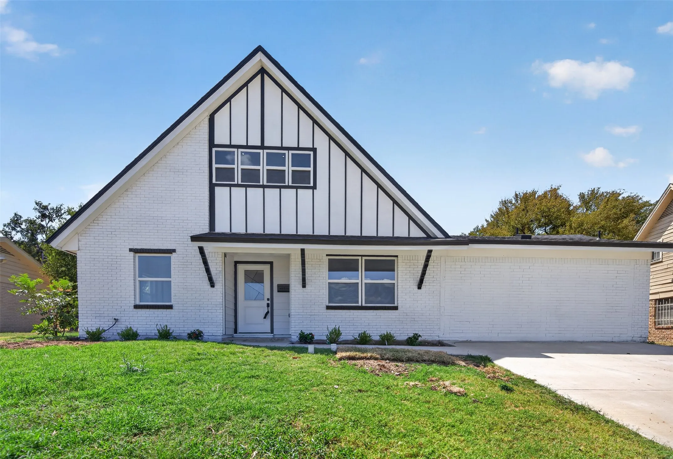 Single Family Residence For Sale in Tarrant County , 4478 Wilhelm Street, Fort Worth, Texas 76119, 4 Bedroom, 3 Bathroom, Garage spaces, 1,820 Sqft, built in 1961, mls#21365140, Real Estate Agent in Fort Worth, Homes For Sale in Tarrant county, Homes For Sale in Fort Worth, Realtor in Fort Worth Texas, Real Estate Brokerage Independent Realty Texas, Luminita Cordes Realtor
