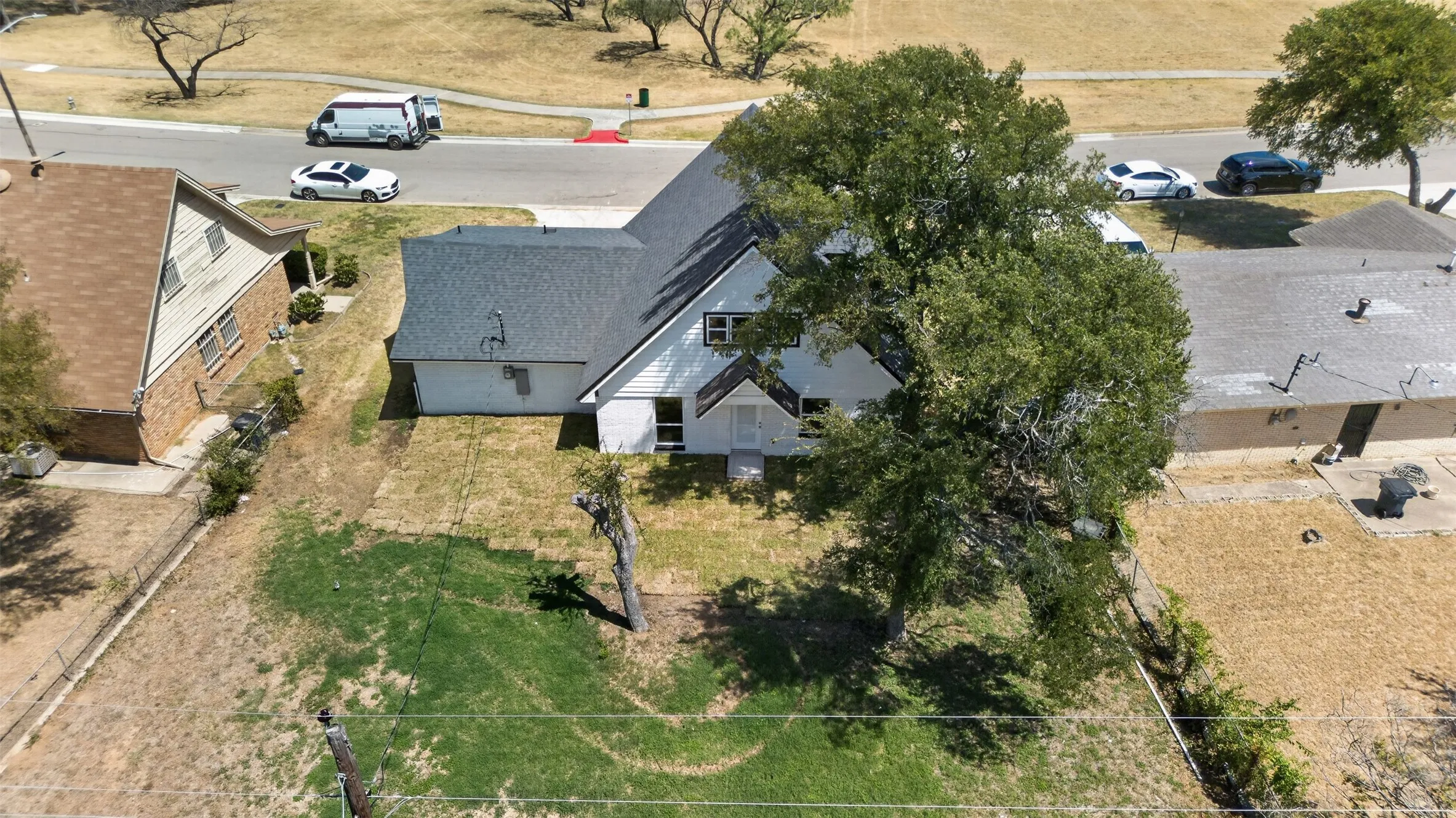 Single Family Residence For Sale in Tarrant County , 4478 Wilhelm Street, Fort Worth, Texas 76119, 4 Bedroom, 3 Bathroom, Garage spaces, 1,820 Sqft, built in 1961, mls#21365140, Real Estate Agent in Fort Worth, Homes For Sale in Tarrant county, Homes For Sale in Fort Worth, Realtor in Fort Worth Texas, Real Estate Brokerage Independent Realty Texas, Luminita Cordes Realtor