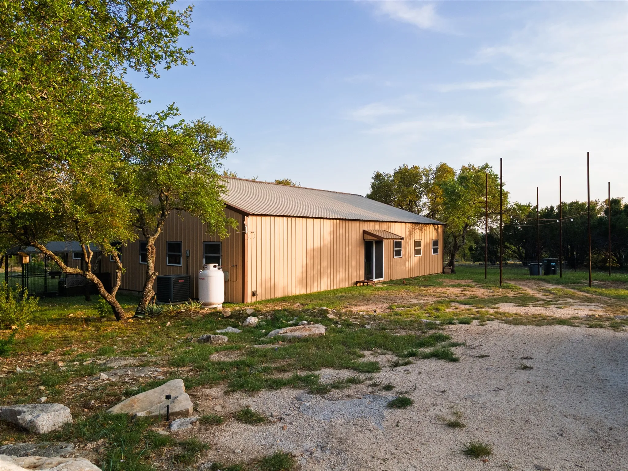 Farm For Sale in Lampasas County , 1261 Park Road, Lampasas, Texas 76550, 2 Bedroom, 3 Bathroom, Garage spaces, 2,048 Sqft, built in 2021, Price $850,000, mls#21365116, Real Estate Agent in Lampasas, Homes For Sale in Lampasas county, Homes For Sale in Lampasas, Realtor in Lampasas Texas, Real Estate Brokerage Independent Realty Texas, Luminita Cordes Realtor