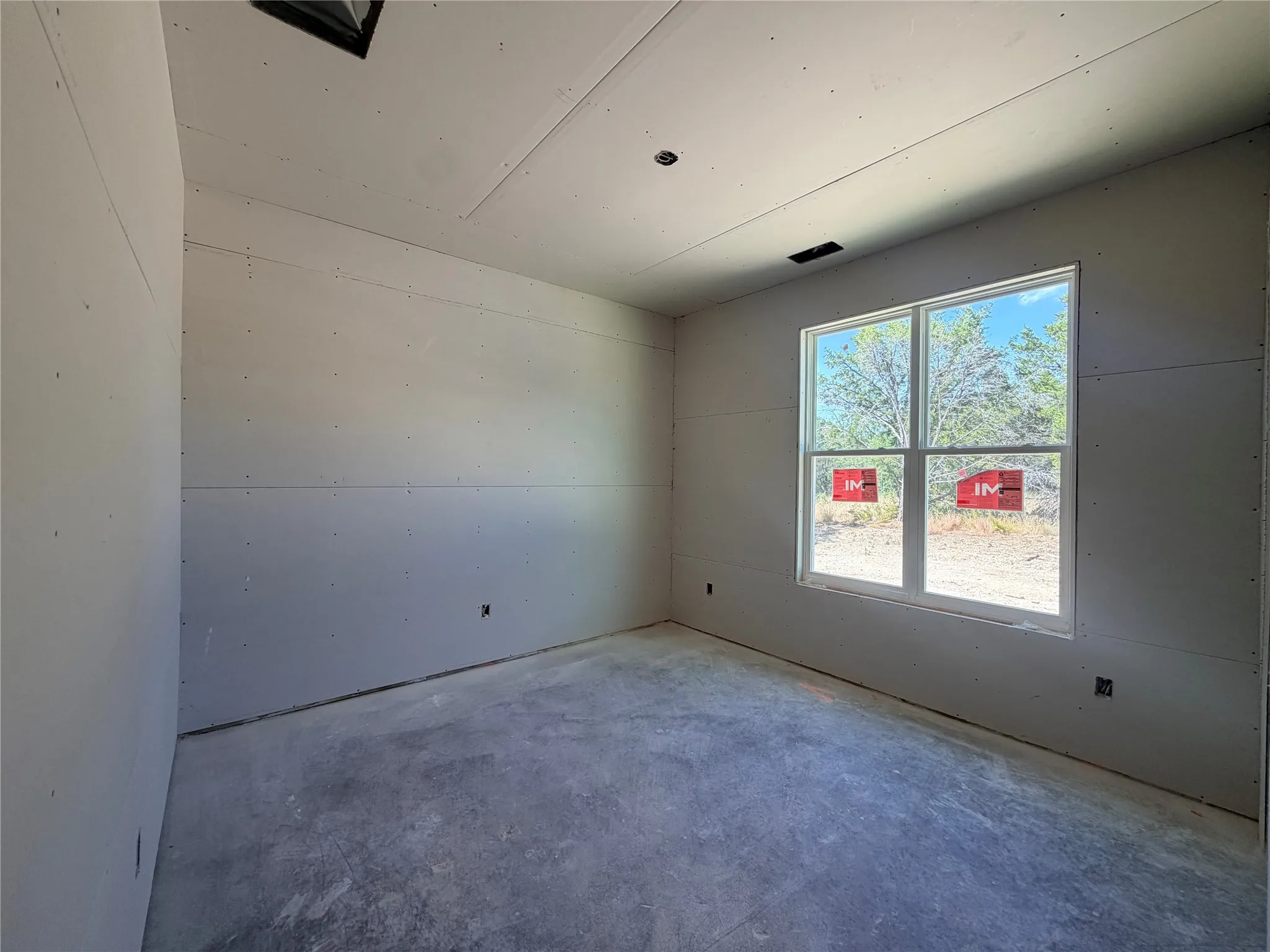 Single Family Residence For Sale in Parker County , TBD 12 Thompson Road, Weatherford, Texas 76087, 3 Bedroom, 3 Bathroom, 2 Garage spaces, 2,105 Sqft, built in 2026, mls#21355359, Real Estate Agent in Weatherford, Homes For Sale in Parker county, Homes For Sale in Weatherford, Realtor in Weatherford Texas, Real Estate Brokerage Independent Realty Texas, Luminita Cordes Realtor