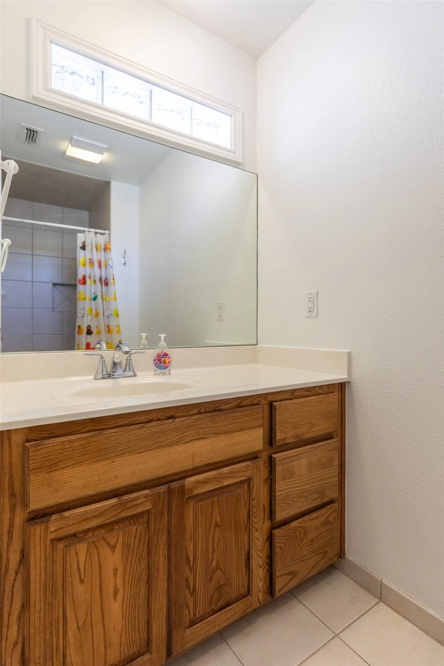 Single Family Residence For Sale in Taylor County , 3525 Riomar Court, Abilene, Texas 79606, 4 Bedroom, 4 Bathroom, 2 Garage spaces, 2,321 Sqft, built in 1995, mls#21365142, Real Estate Agent in Abilene, Homes For Sale in Taylor county, Homes For Sale in Abilene, Realtor in Abilene Texas, Real Estate Brokerage Independent Realty Texas, Luminita Cordes Realtor