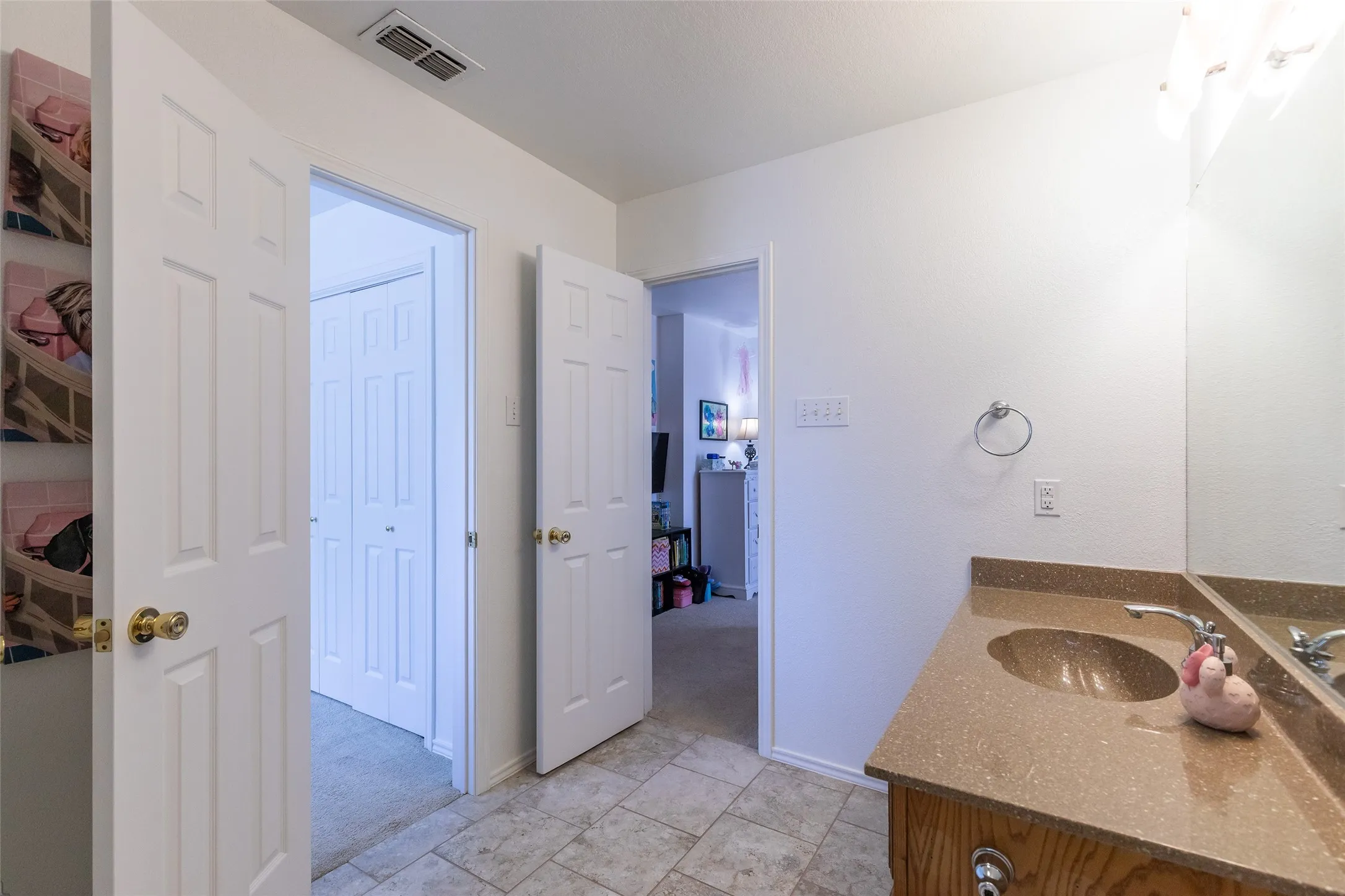 Single Family Residence For Sale in Taylor County , 3525 Riomar Court, Abilene, Texas 79606, 4 Bedroom, 4 Bathroom, 2 Garage spaces, 2,321 Sqft, built in 1995, mls#21365142, Real Estate Agent in Abilene, Homes For Sale in Taylor county, Homes For Sale in Abilene, Realtor in Abilene Texas, Real Estate Brokerage Independent Realty Texas, Luminita Cordes Realtor