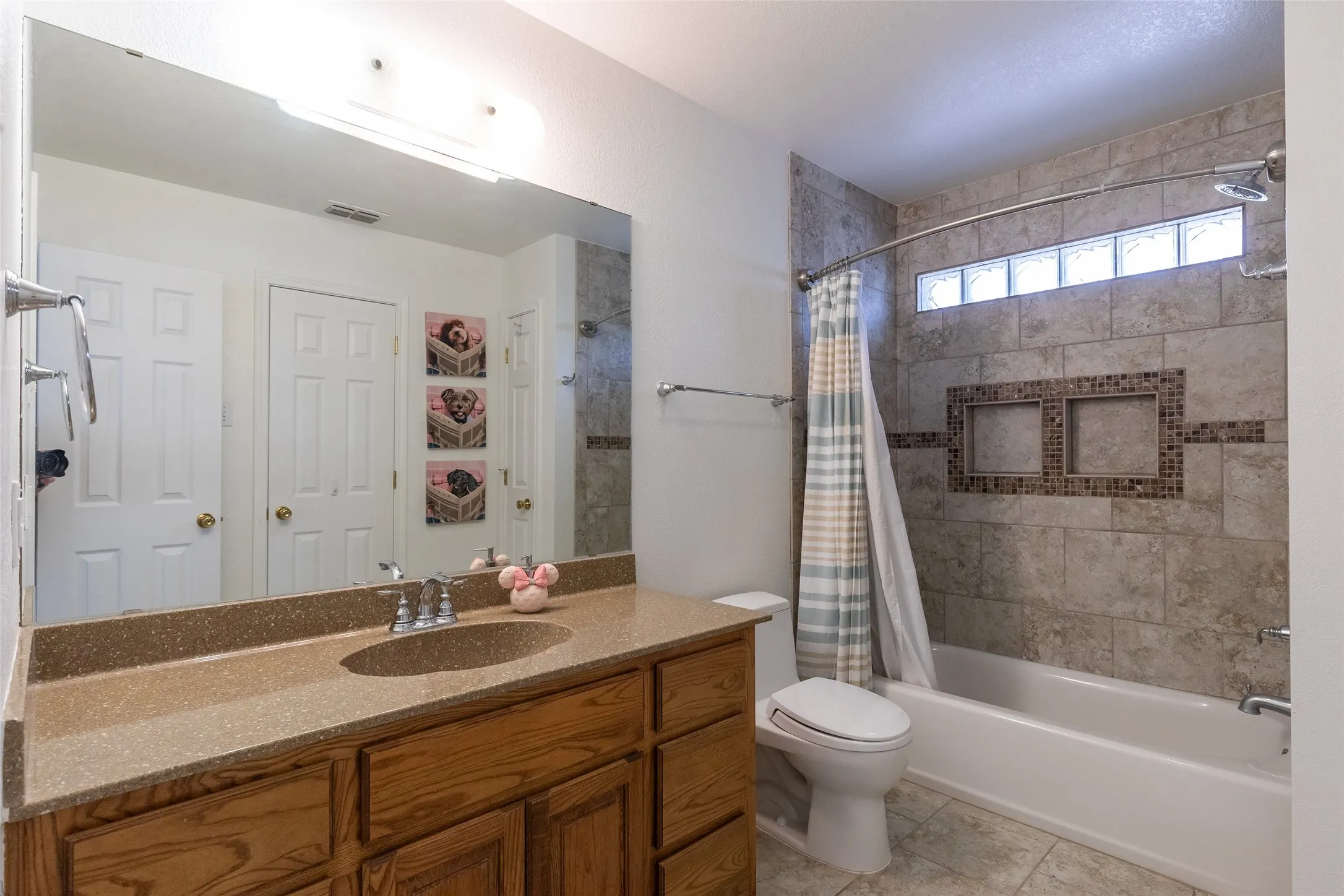 Single Family Residence For Sale in Taylor County , 3525 Riomar Court, Abilene, Texas 79606, 4 Bedroom, 4 Bathroom, 2 Garage spaces, 2,321 Sqft, built in 1995, mls#21365142, Real Estate Agent in Abilene, Homes For Sale in Taylor county, Homes For Sale in Abilene, Realtor in Abilene Texas, Real Estate Brokerage Independent Realty Texas, Luminita Cordes Realtor
