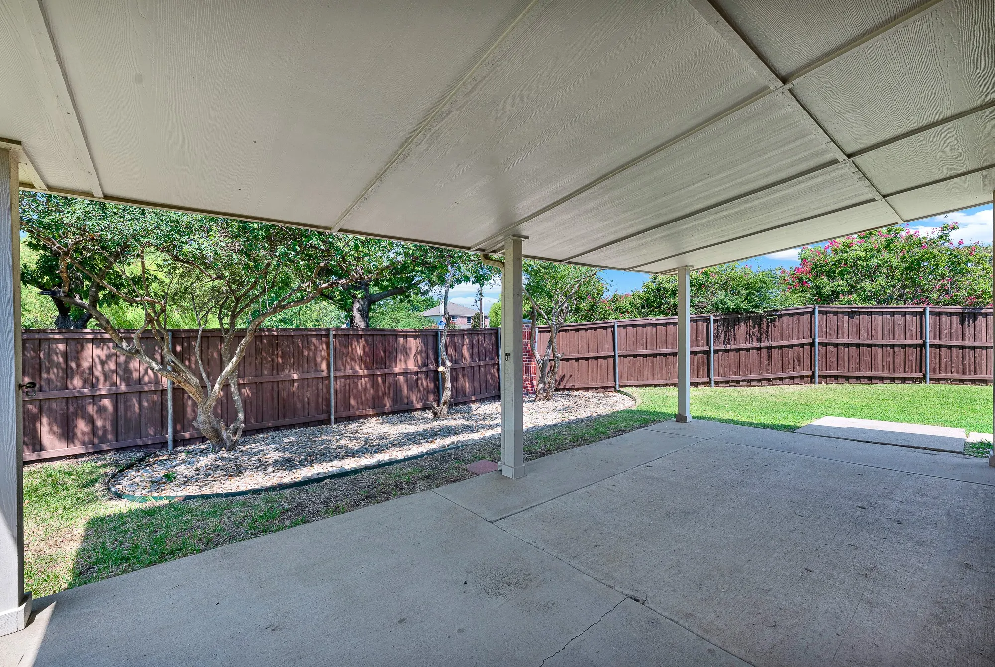 Single Family Residence For Rent in Collin County , 523 Robinwood Road, Wylie, Texas 75098, 3 Bedroom, 2 Bathroom, 2 Garage spaces, 1,268 Sqft, built in 2004, mls#21362364, Real Estate Agent in Wylie, Homes For Rent in Collin county, Homes For Rent in Wylie, Realtor in Wylie Texas, Real Estate Brokerage Independent Realty Texas, Luminita Cordes Realtor