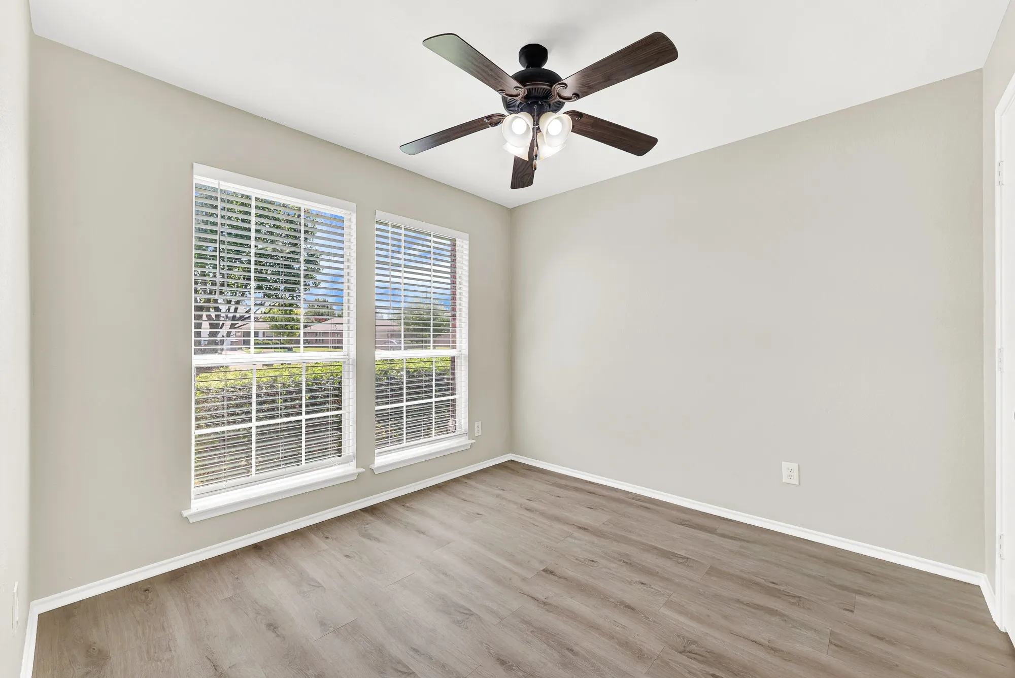 Single Family Residence For Rent in Collin County , 523 Robinwood Road, Wylie, Texas 75098, 3 Bedroom, 2 Bathroom, 2 Garage spaces, 1,268 Sqft, built in 2004, mls#21362364, Real Estate Agent in Wylie, Homes For Rent in Collin county, Homes For Rent in Wylie, Realtor in Wylie Texas, Real Estate Brokerage Independent Realty Texas, Luminita Cordes Realtor