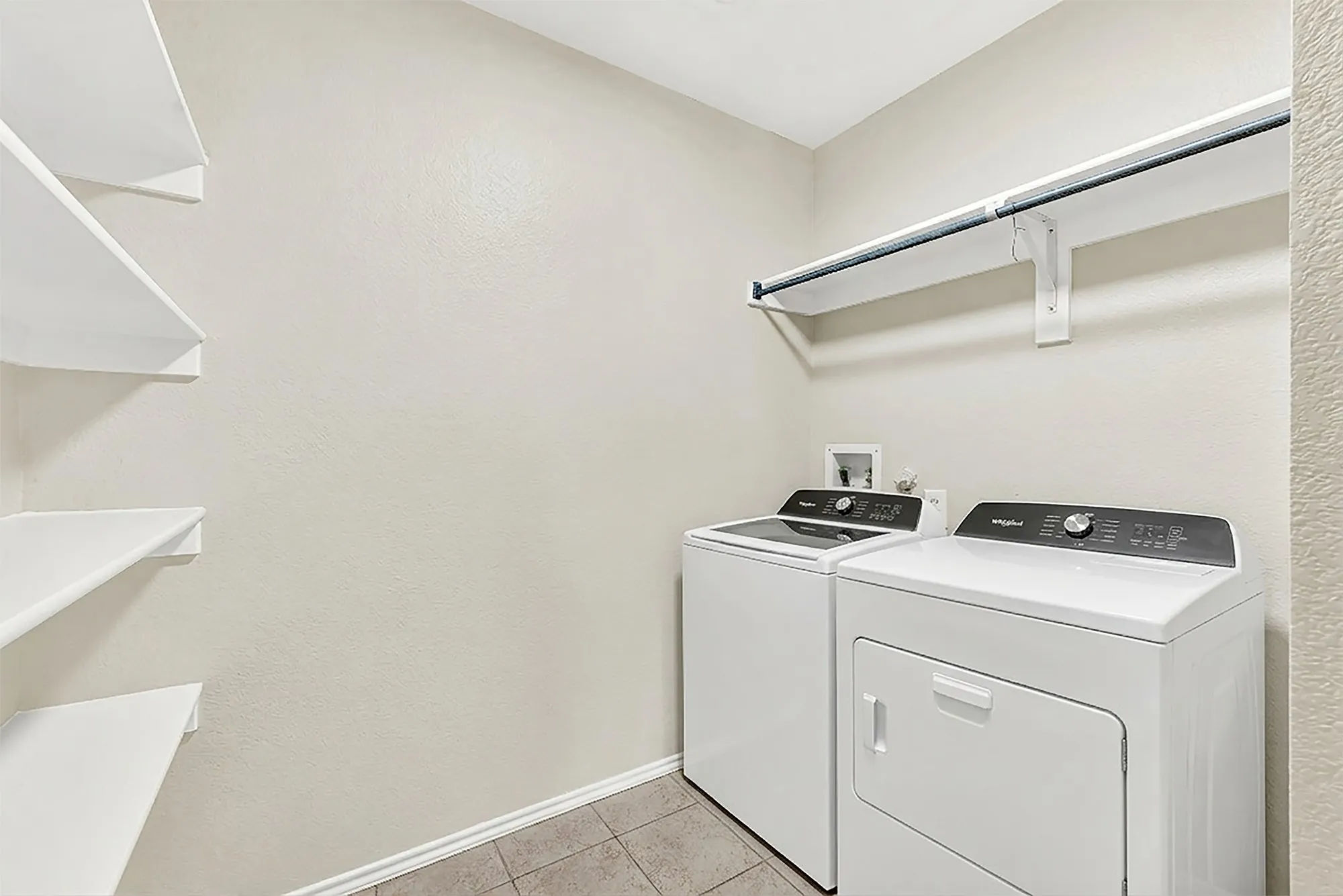 Single Family Residence For Rent in Collin County , 523 Robinwood Road, Wylie, Texas 75098, 3 Bedroom, 2 Bathroom, 2 Garage spaces, 1,268 Sqft, built in 2004, mls#21362364, Real Estate Agent in Wylie, Homes For Rent in Collin county, Homes For Rent in Wylie, Realtor in Wylie Texas, Real Estate Brokerage Independent Realty Texas, Luminita Cordes Realtor