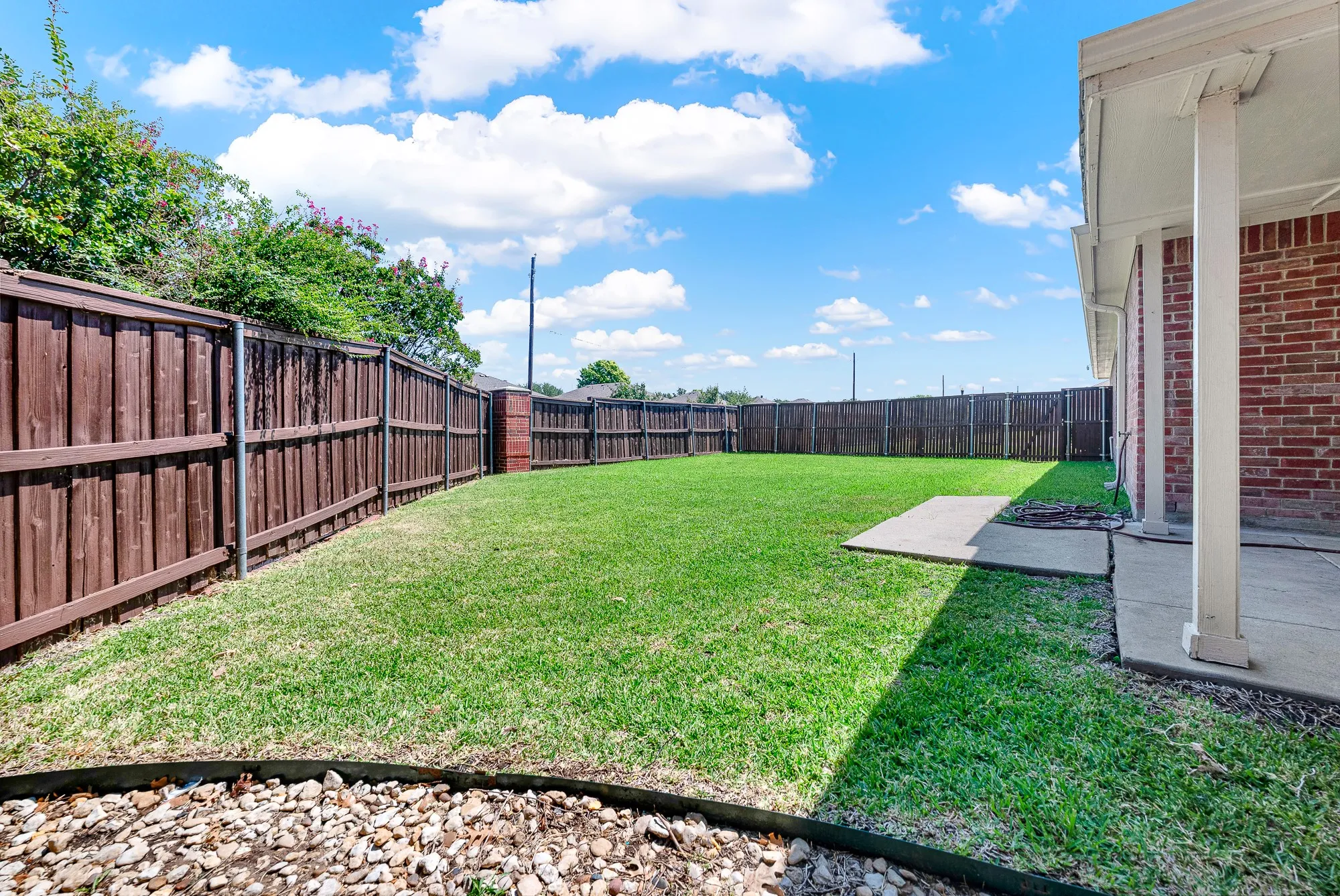 Single Family Residence For Rent in Collin County , 523 Robinwood Road, Wylie, Texas 75098, 3 Bedroom, 2 Bathroom, 2 Garage spaces, 1,268 Sqft, built in 2004, mls#21362364, Real Estate Agent in Wylie, Homes For Rent in Collin county, Homes For Rent in Wylie, Realtor in Wylie Texas, Real Estate Brokerage Independent Realty Texas, Luminita Cordes Realtor