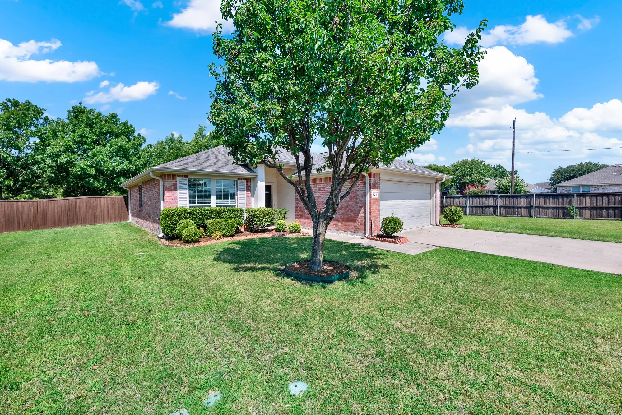 Single Family Residence For Rent in Collin County , 523 Robinwood Road, Wylie, Texas 75098, 3 Bedroom, 2 Bathroom, 2 Garage spaces, 1,268 Sqft, built in 2004, mls#21362364, Real Estate Agent in Wylie, Homes For Rent in Collin county, Homes For Rent in Wylie, Realtor in Wylie Texas, Real Estate Brokerage Independent Realty Texas, Luminita Cordes Realtor