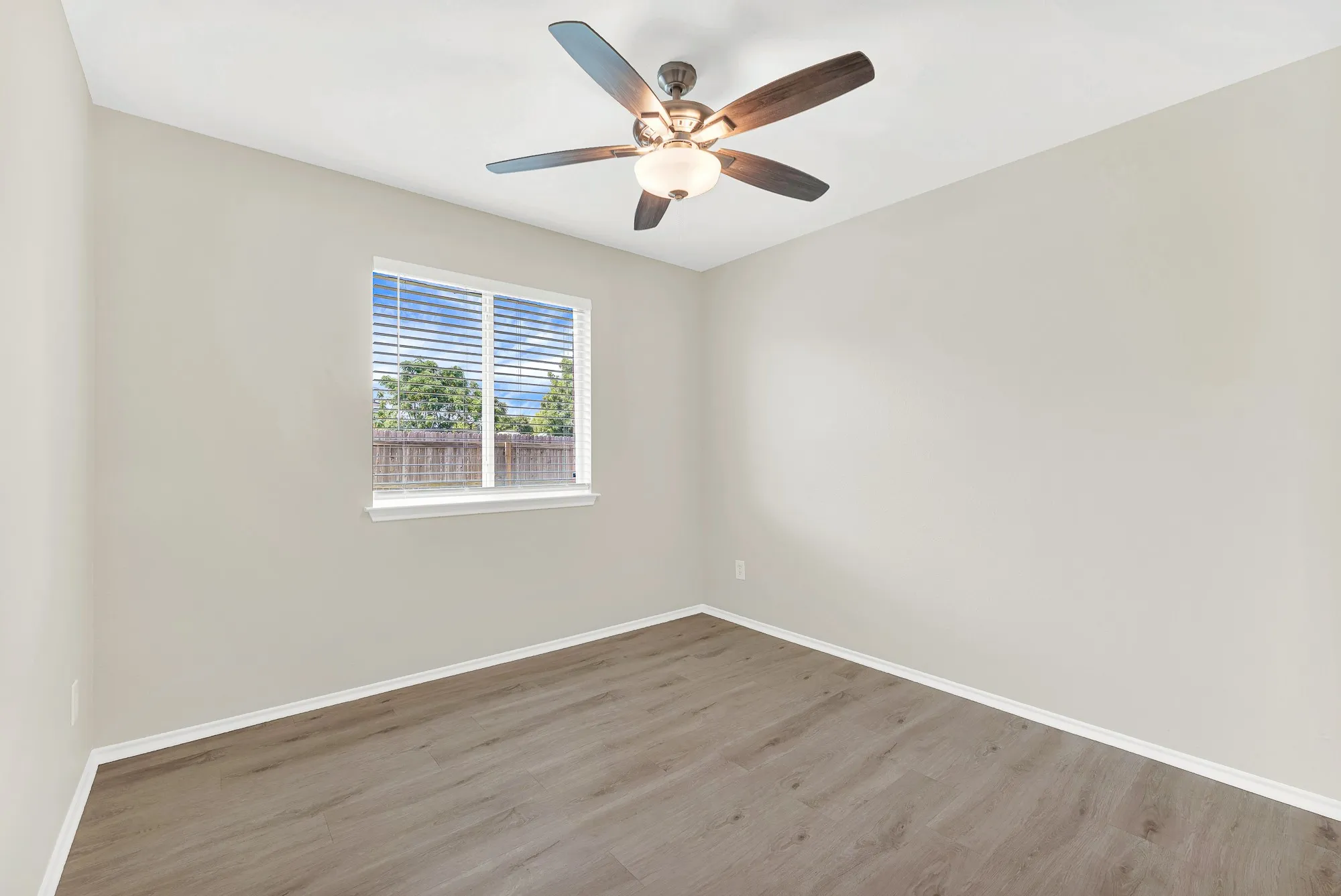 Single Family Residence For Rent in Collin County , 523 Robinwood Road, Wylie, Texas 75098, 3 Bedroom, 2 Bathroom, 2 Garage spaces, 1,268 Sqft, built in 2004, mls#21362364, Real Estate Agent in Wylie, Homes For Rent in Collin county, Homes For Rent in Wylie, Realtor in Wylie Texas, Real Estate Brokerage Independent Realty Texas, Luminita Cordes Realtor