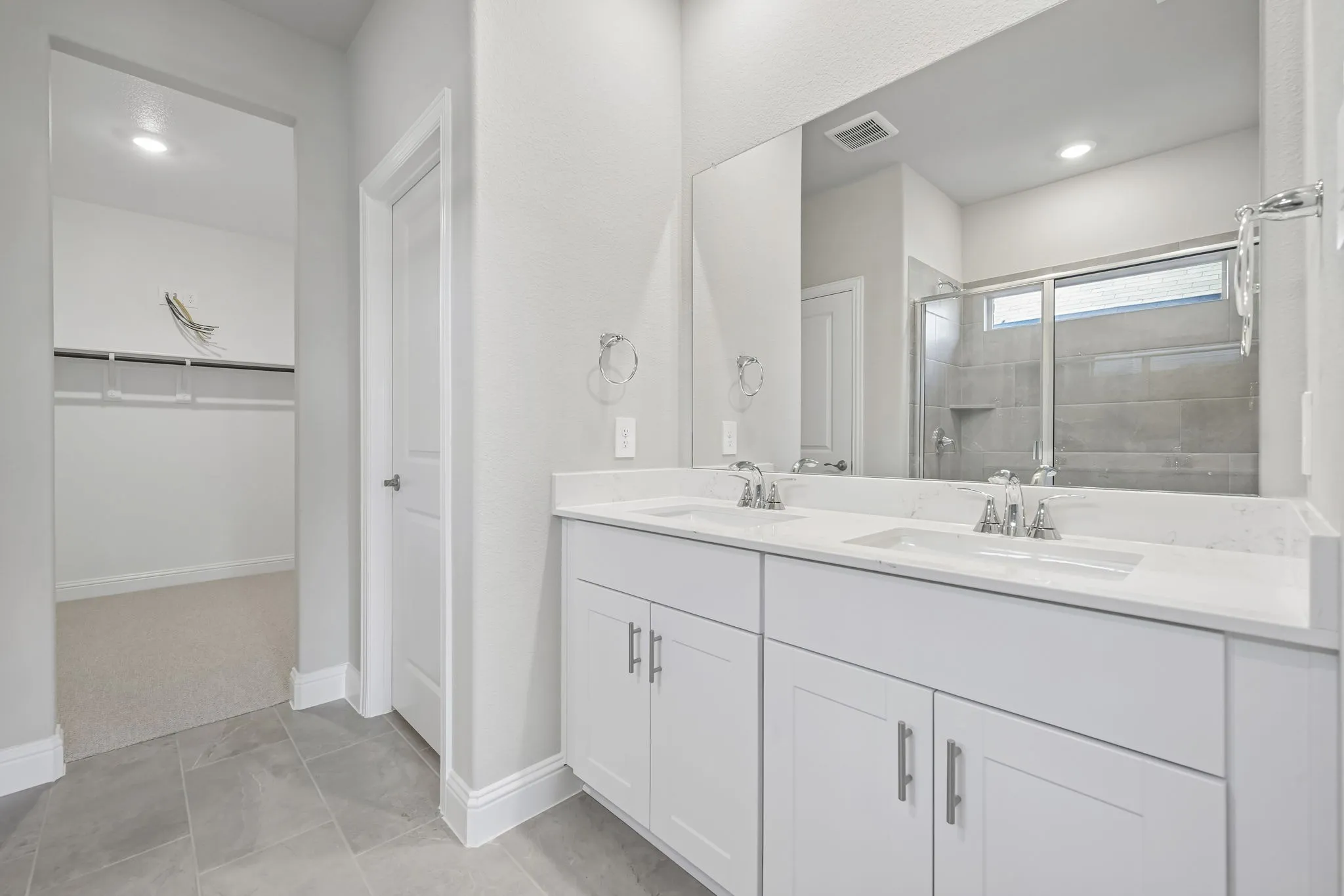 Photo is not of the actual home, but is an inspirational photo of builder’s model home and may depict options, furnishings, and/or decorator features that are not included.