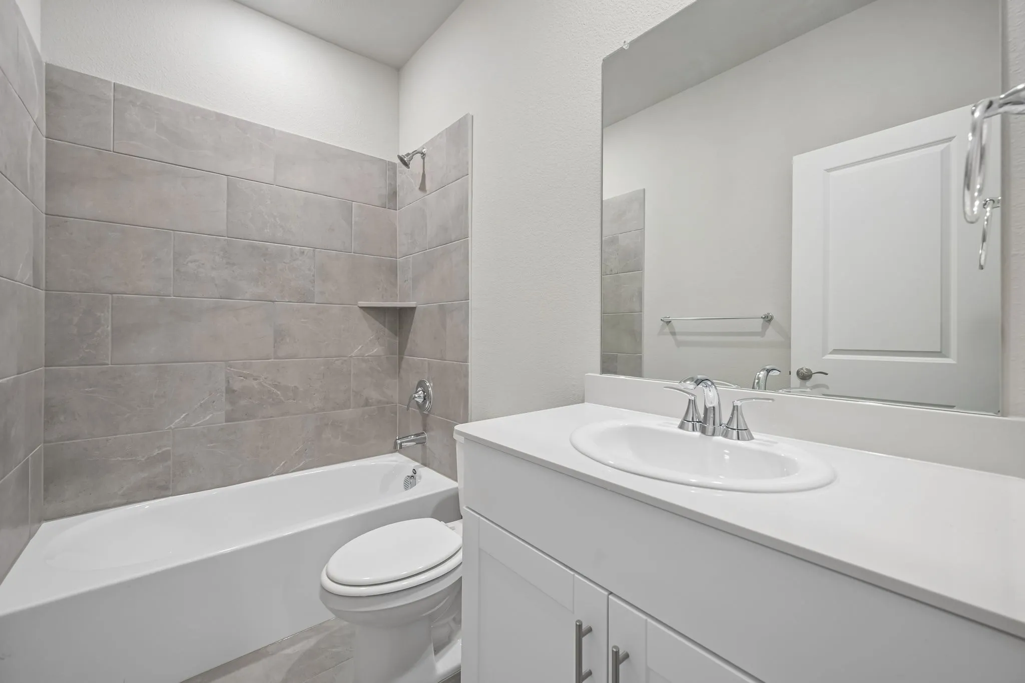 Photo is not of the actual home, but is an inspirational photo of builder’s model home and may depict options, furnishings, and/or decorator features that are not included.