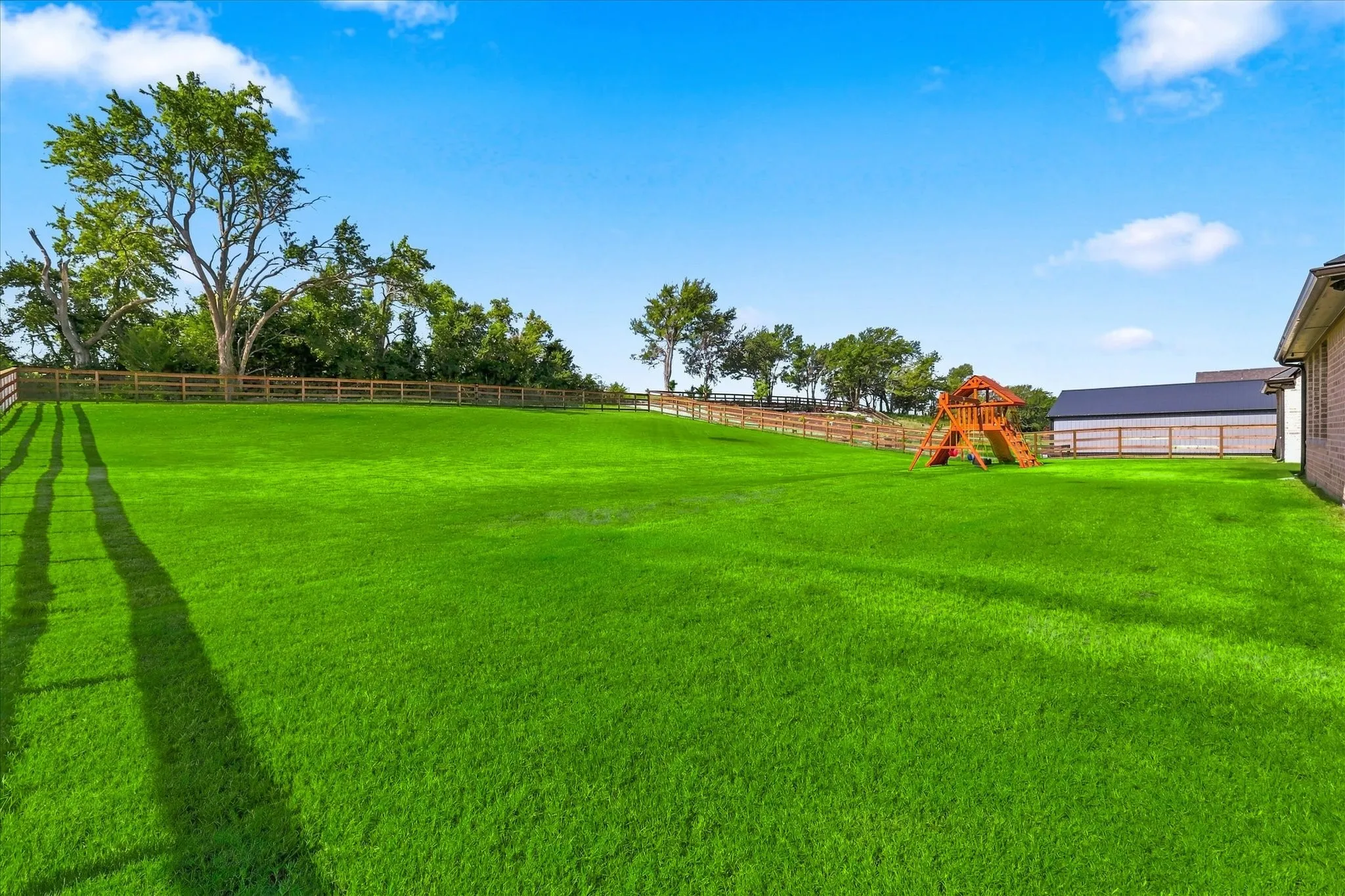 Single Family Residence For Sale in Grayson County , 3525 Lariat Trail, Van Alstyne, Texas 75495, 4 Bedroom, 3 Bathroom, 3 Garage spaces, 2,747 Sqft, built in 2025, mls#21362933, Real Estate Agent in Van Alstyne, Homes For Sale in Grayson county, Homes For Sale in Van Alstyne, Realtor in Van Alstyne Texas, Real Estate Brokerage Independent Realty Texas, Luminita Cordes Realtor