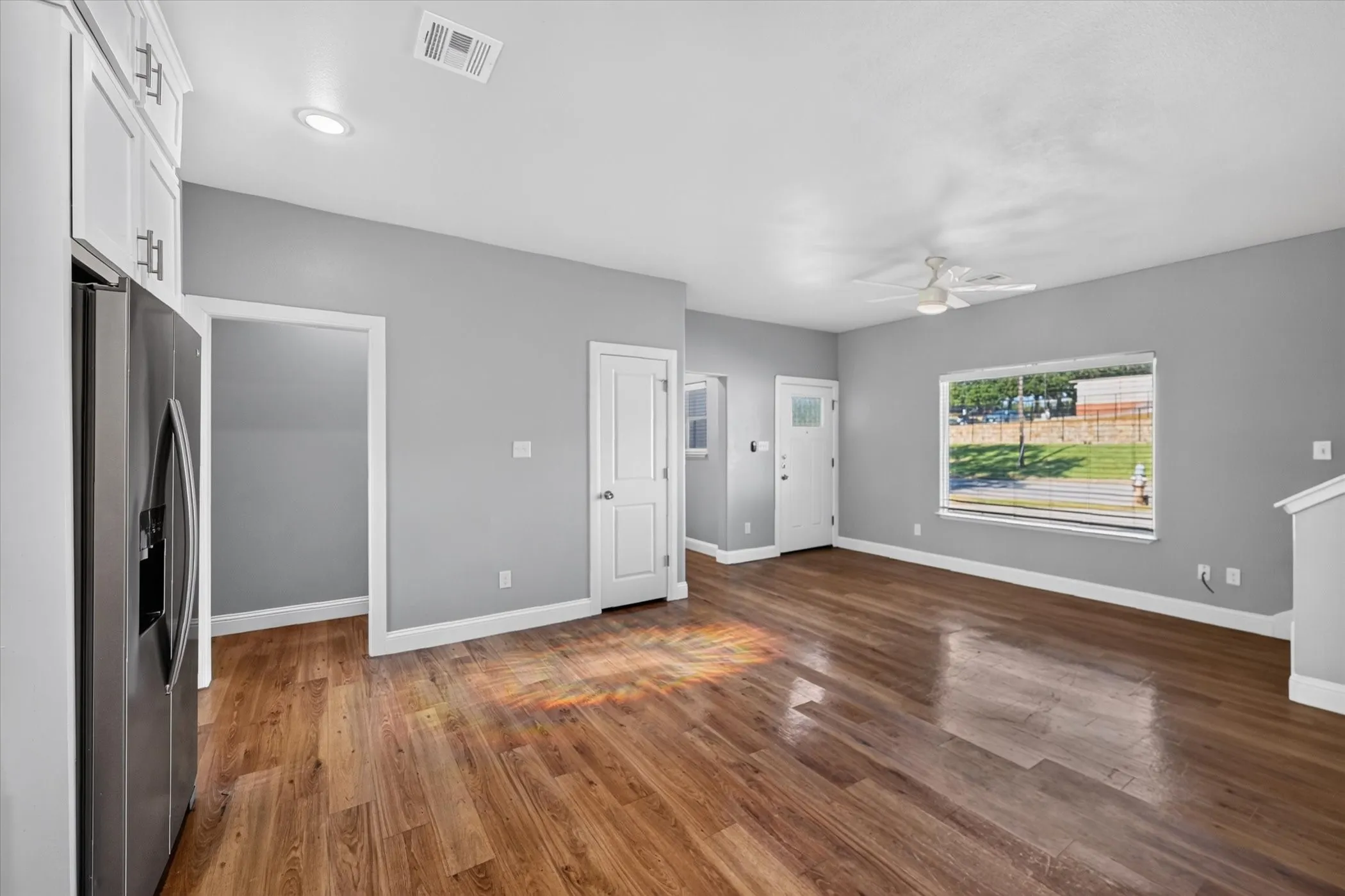 Duplex For Rent in Grayson County , 990 W 6th Avenue 992, Denison, Texas 75021, 2 Bedroom, 2 Bathroom, Garage spaces, 1,062 Sqft, built in 2022, mls#21363275, Real Estate Agent in Denison, Homes For Rent in Grayson county, Homes For Rent in Denison, Realtor in Denison Texas, Real Estate Brokerage Independent Realty Texas, Luminita Cordes Realtor