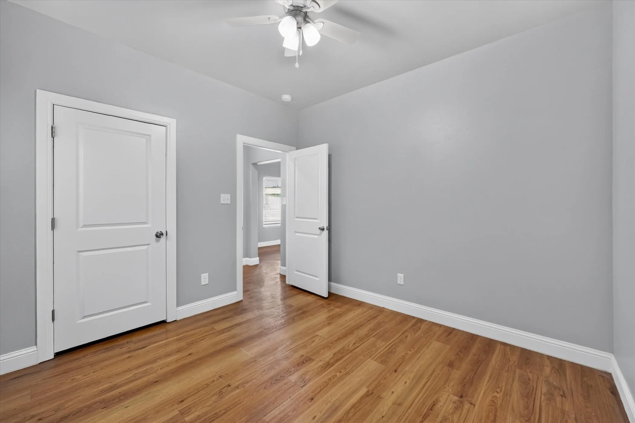 Duplex For Rent in Grayson County , 990 W 6th Avenue 992, Denison, Texas 75021, 2 Bedroom, 2 Bathroom, Garage spaces, 1,062 Sqft, built in 2022, mls#21363275, Real Estate Agent in Denison, Homes For Rent in Grayson county, Homes For Rent in Denison, Realtor in Denison Texas, Real Estate Brokerage Independent Realty Texas, Luminita Cordes Realtor