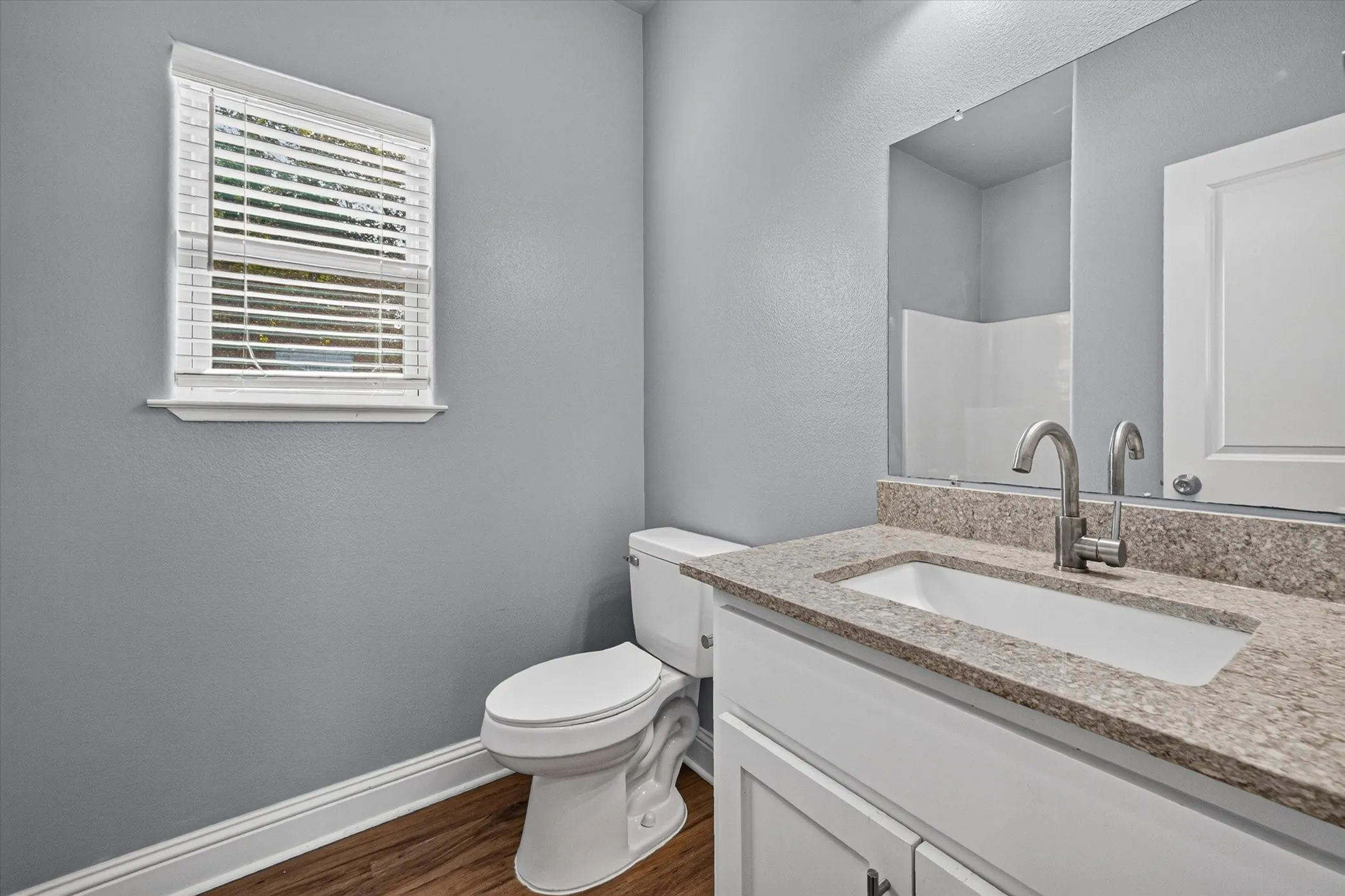 Duplex For Rent in Grayson County , 990 W 6th Avenue 992, Denison, Texas 75021, 2 Bedroom, 2 Bathroom, Garage spaces, 1,062 Sqft, built in 2022, mls#21363275, Real Estate Agent in Denison, Homes For Rent in Grayson county, Homes For Rent in Denison, Realtor in Denison Texas, Real Estate Brokerage Independent Realty Texas, Luminita Cordes Realtor