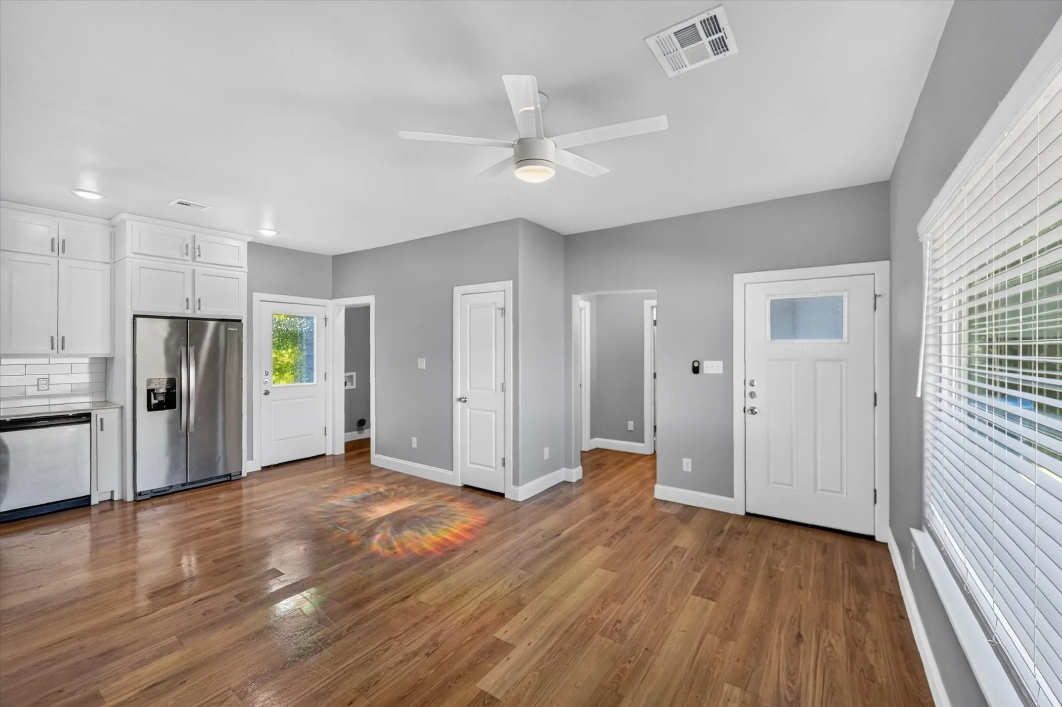 Duplex For Rent in Grayson County , 990 W 6th Avenue 992, Denison, Texas 75021, 2 Bedroom, 2 Bathroom, Garage spaces, 1,062 Sqft, built in 2022, mls#21363275, Real Estate Agent in Denison, Homes For Rent in Grayson county, Homes For Rent in Denison, Realtor in Denison Texas, Real Estate Brokerage Independent Realty Texas, Luminita Cordes Realtor