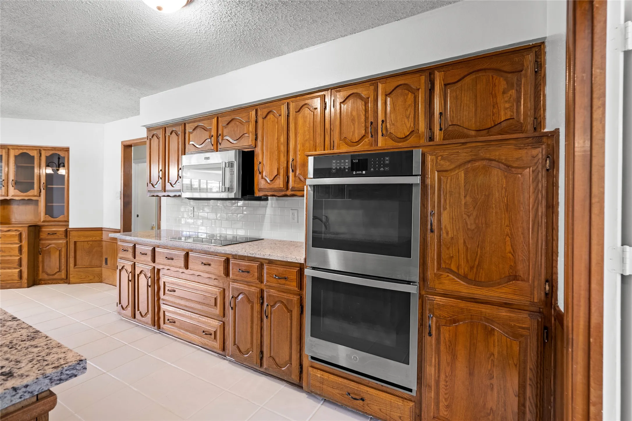 Single Family Residence For Sale in Dallas County , 1315 Winding Brook Drive, De Soto, Texas 75115, 4 Bedroom, 4 Bathroom, 2 Garage spaces, 2,700 Sqft, built in 1977, mls#21329839, Real Estate Agent in De Soto, Homes For Sale in Dallas county, Homes For Sale in De Soto, Realtor in De Soto Texas, Real Estate Brokerage Independent Realty Texas, Luminita Cordes Realtor